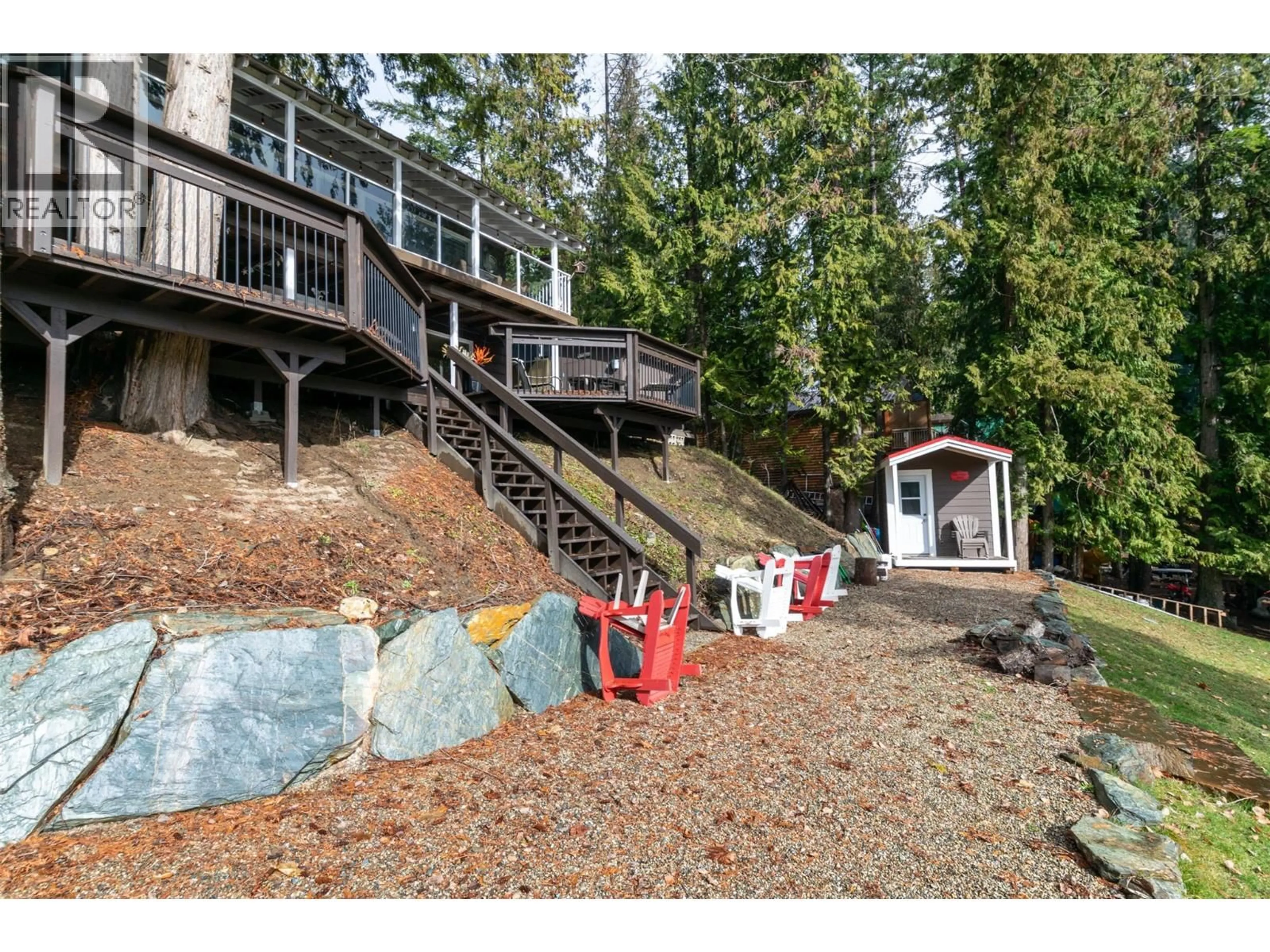 Patio, water/lake/river/ocean view for 7796 COLUMBIA DRIVE, Anglemont British Columbia V0E1M8