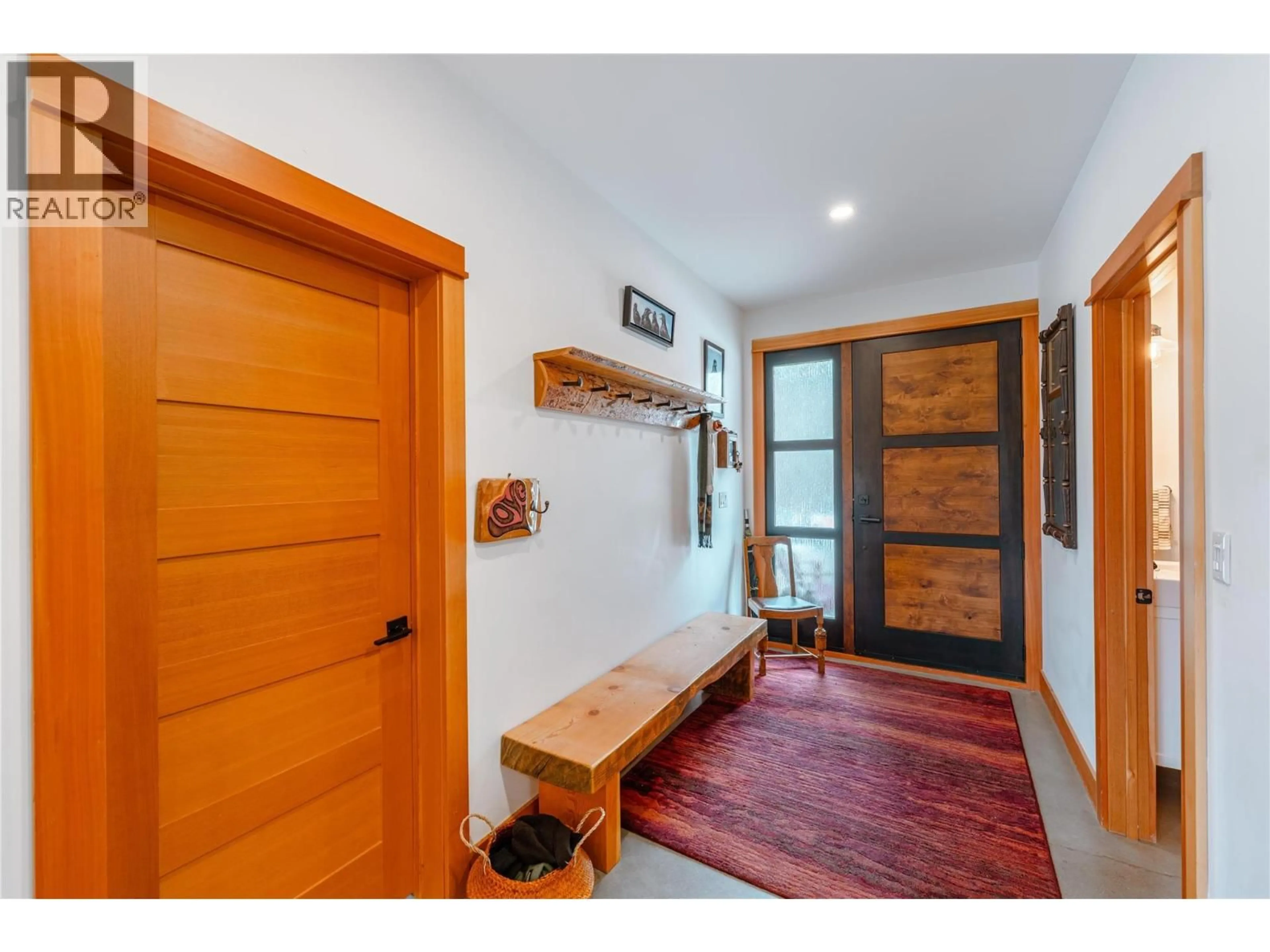 Indoor entryway for 1849 HAY ROAD, Revelstoke British Columbia V0E2S1