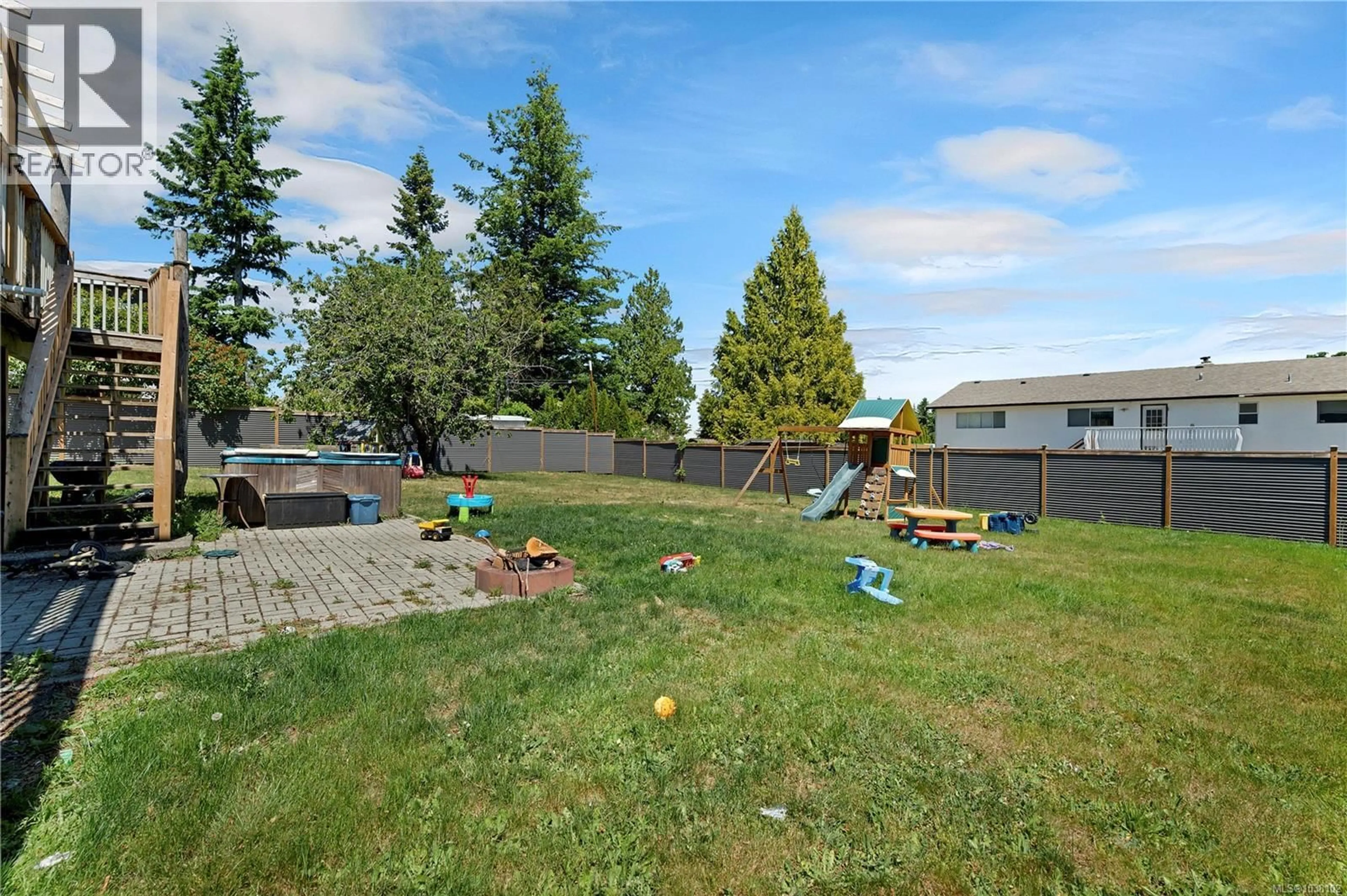 Patio, unknown for 763 UPLAND DRIVE, Campbell River British Columbia V9W2A8