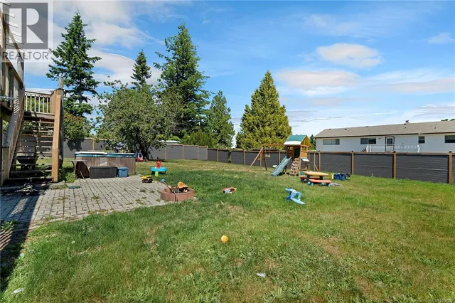 763 UPLAND DRIVE, Campbell River 4