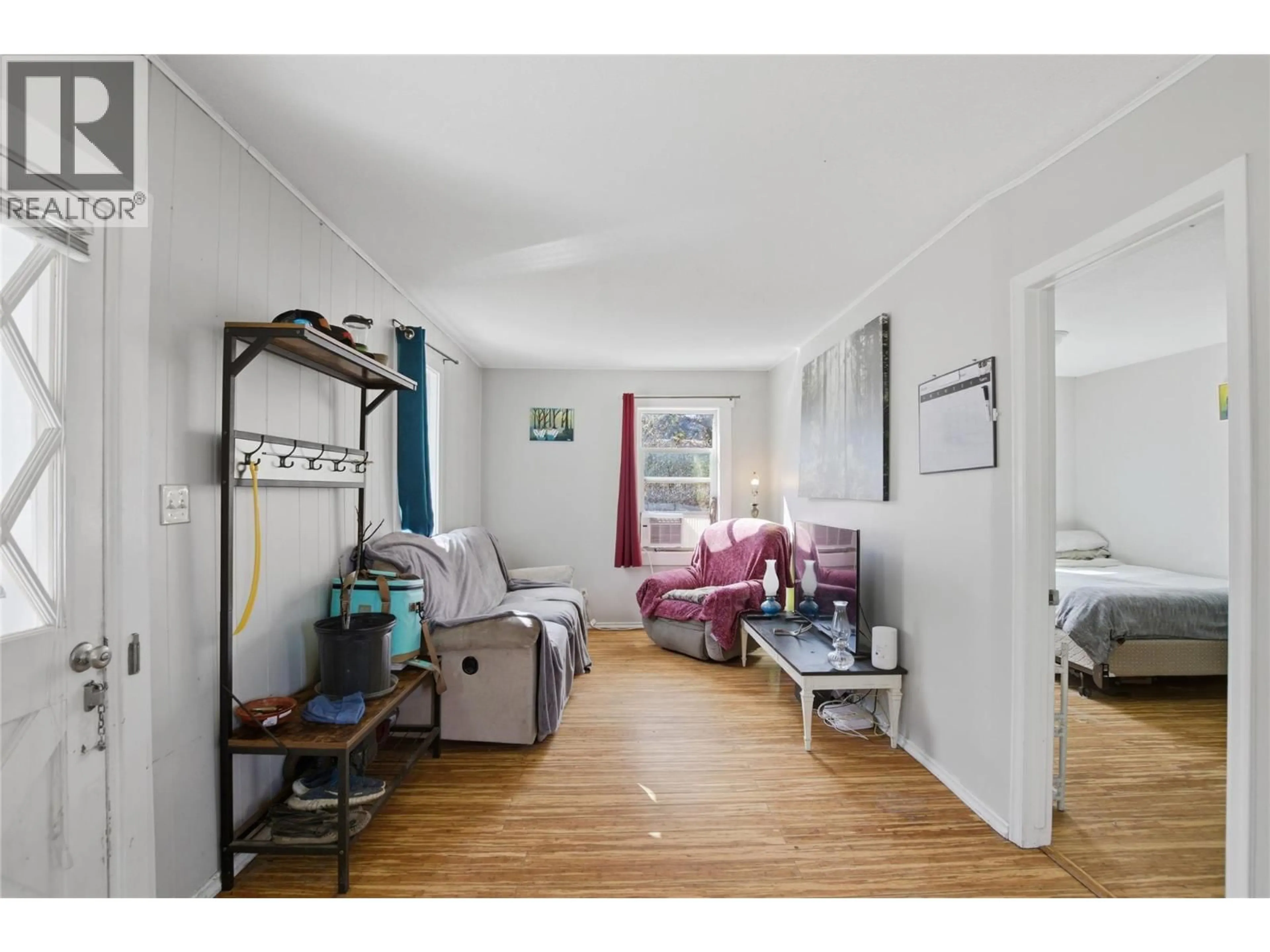 A pic of a room for 1915 SHUMWAY ROAD, Kamloops British Columbia V2C6T7