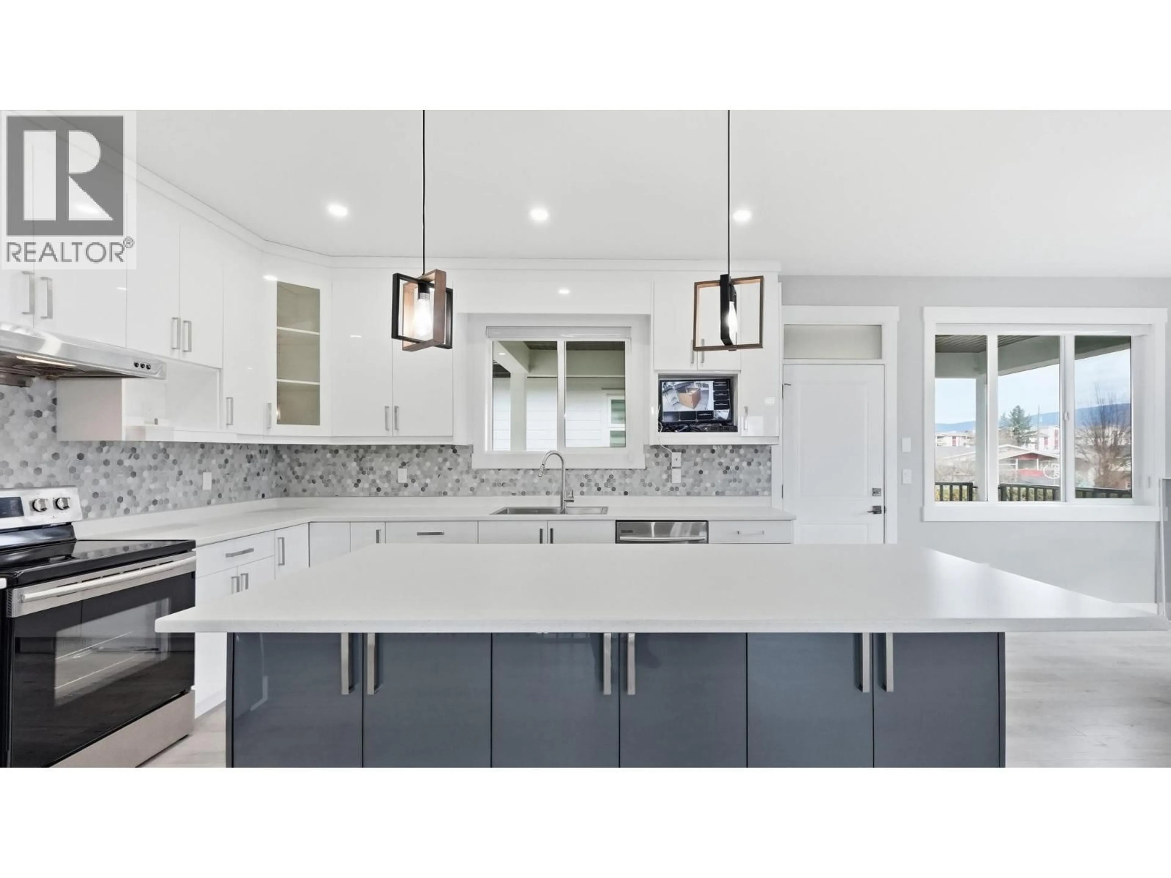 Contemporary kitchen, ceramic/tile floor for 1220 GAGGIN ROAD, Kelowna British Columbia V1X1V2