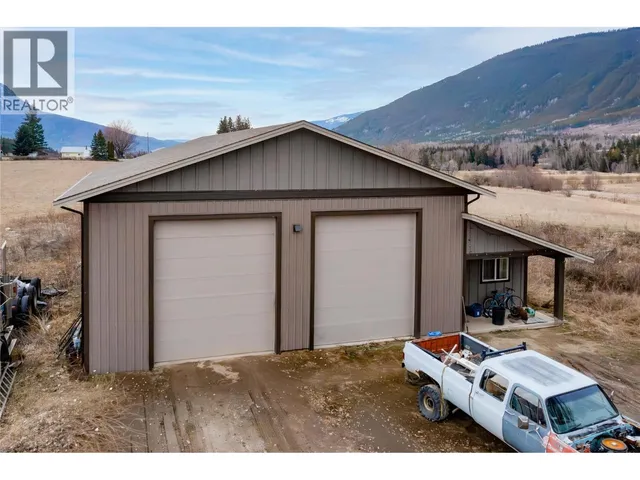 5311 30 AVENUE NORTHWEST, Salmon Arm 2