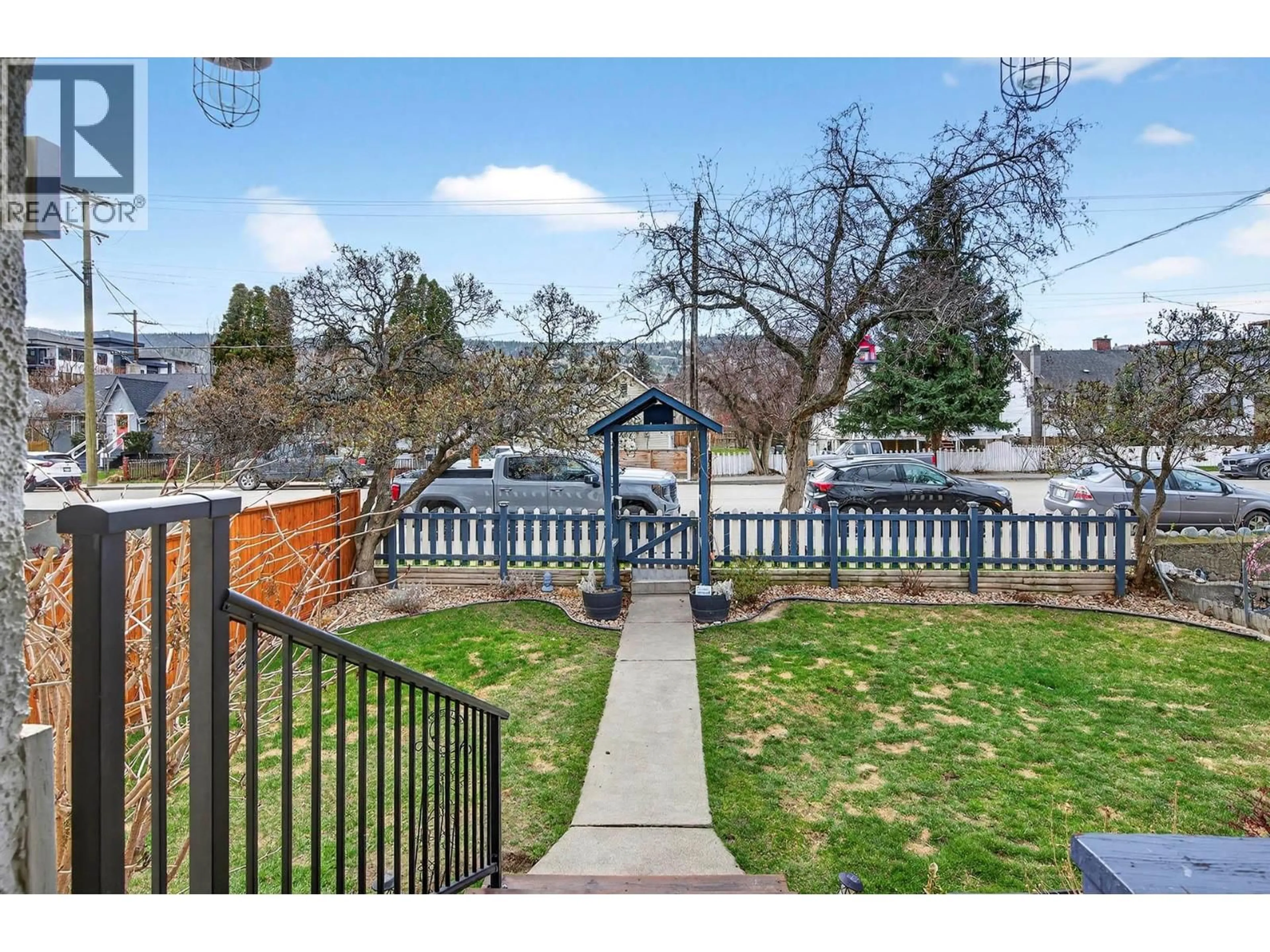Patio, water/lake/river/ocean view for 862 BATTLE STREET, Kamloops British Columbia V2C2M8