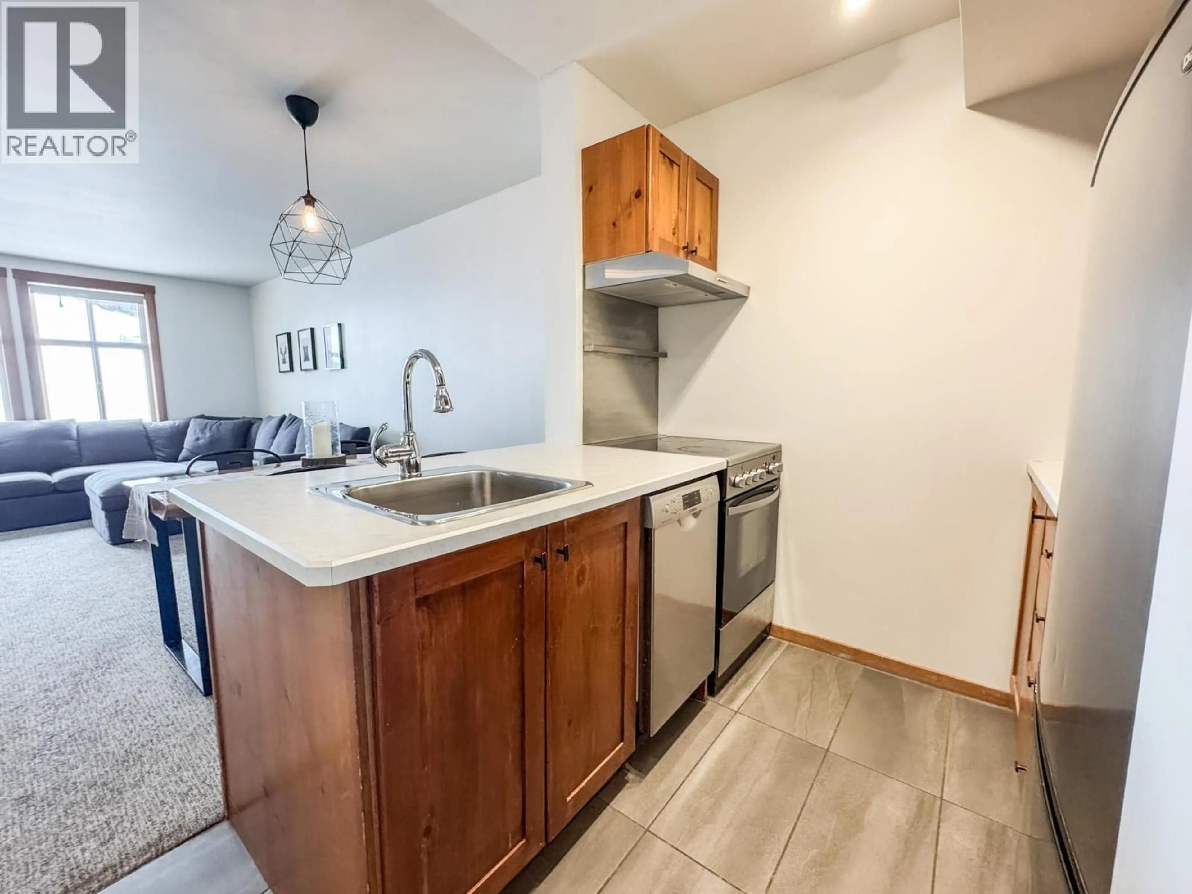Open concept kitchen, unknown for 205 - 2050 SUMMIT DRIVE, Panorama British Columbia V0A1T0