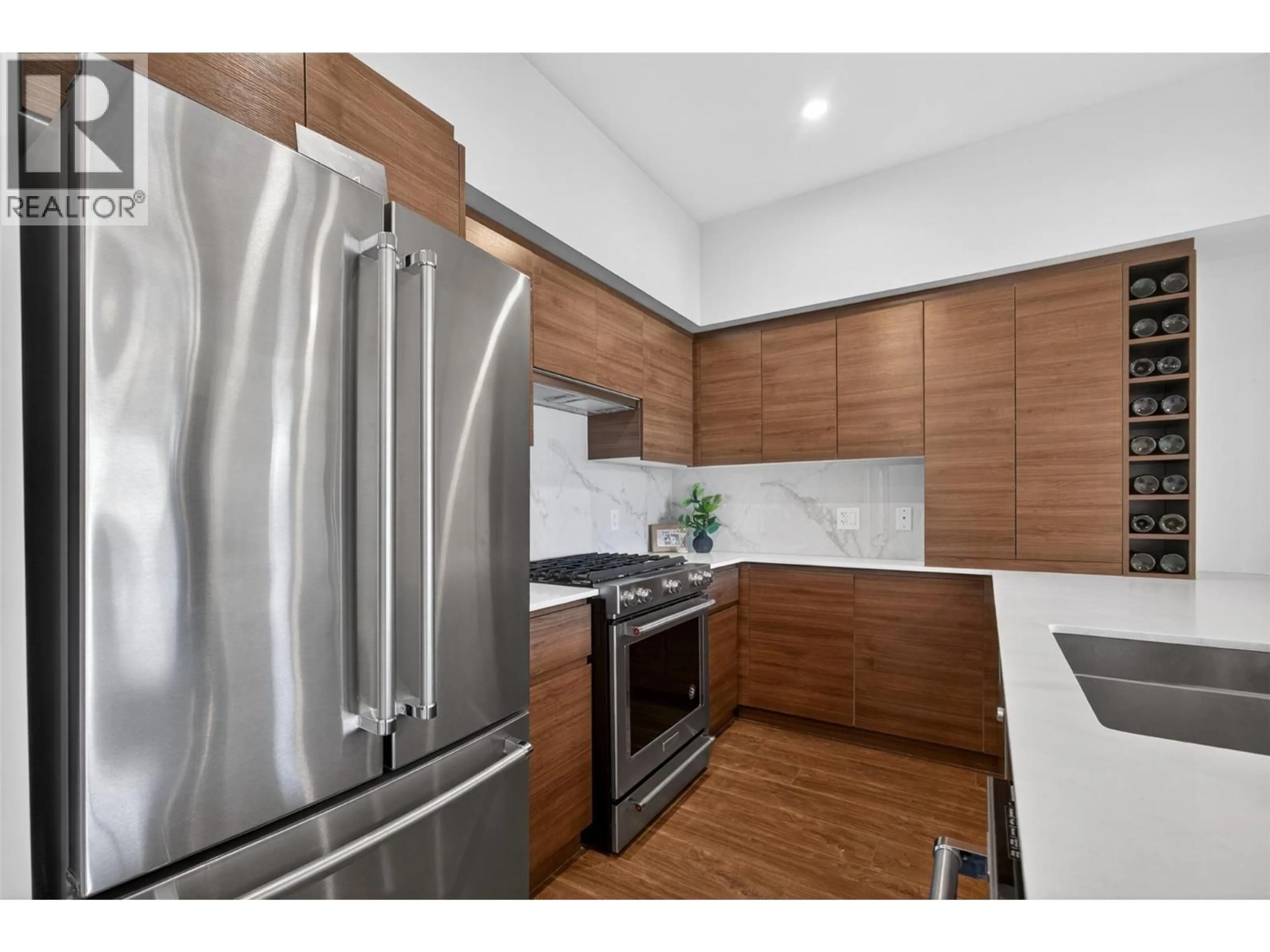 Unknown for 505 - 1925 ENTERPRISE WAY, Kelowna British Columbia V1Y0J8