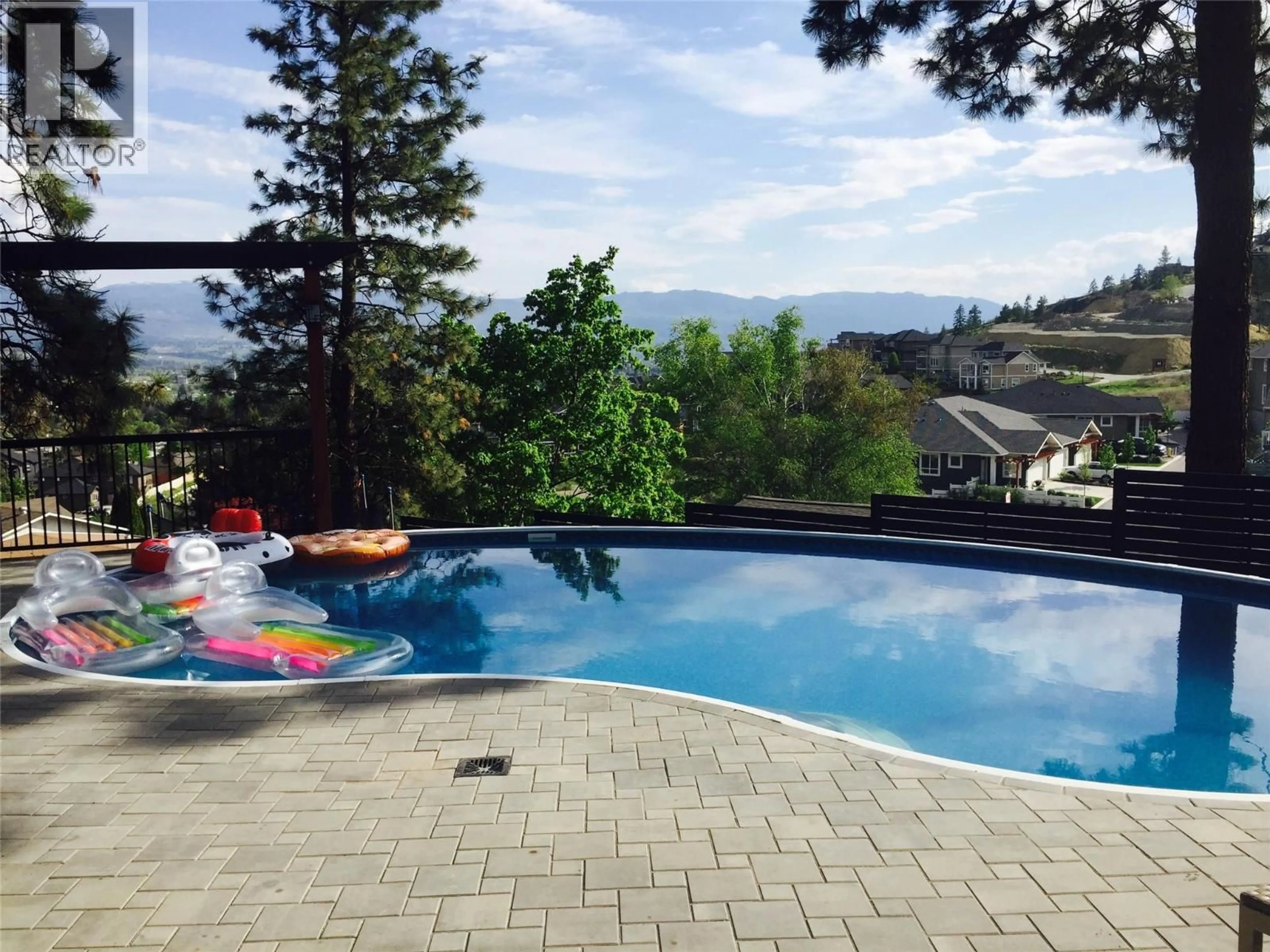 Pool for 15 BELLO ROAD, Kelowna British Columbia V1V1B9