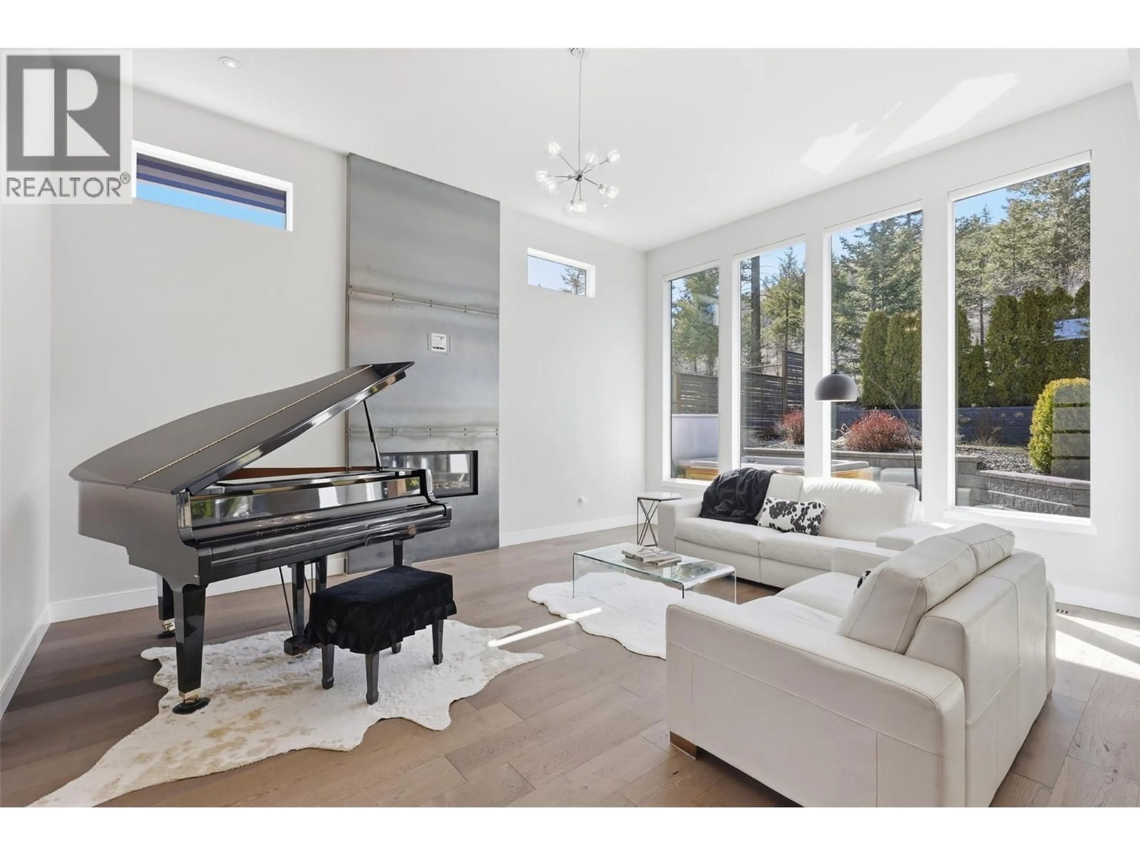 Living room with furniture, unknown for 1270 ROCKCRESS DRIVE, Kamloops British Columbia V2E0B4