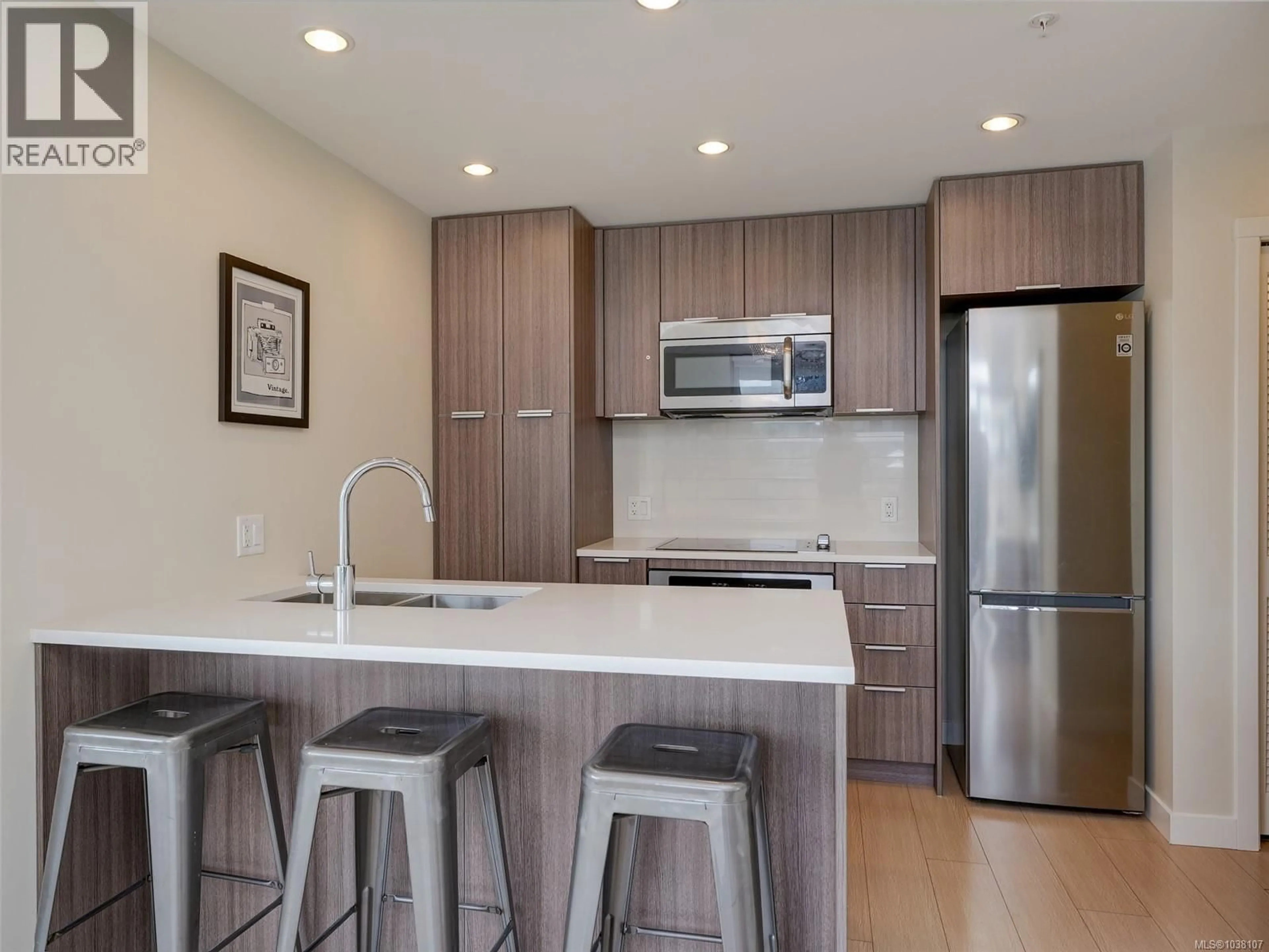 Contemporary kitchen, unknown for 405 - 728 YATES STREET, Victoria British Columbia V8W0C8