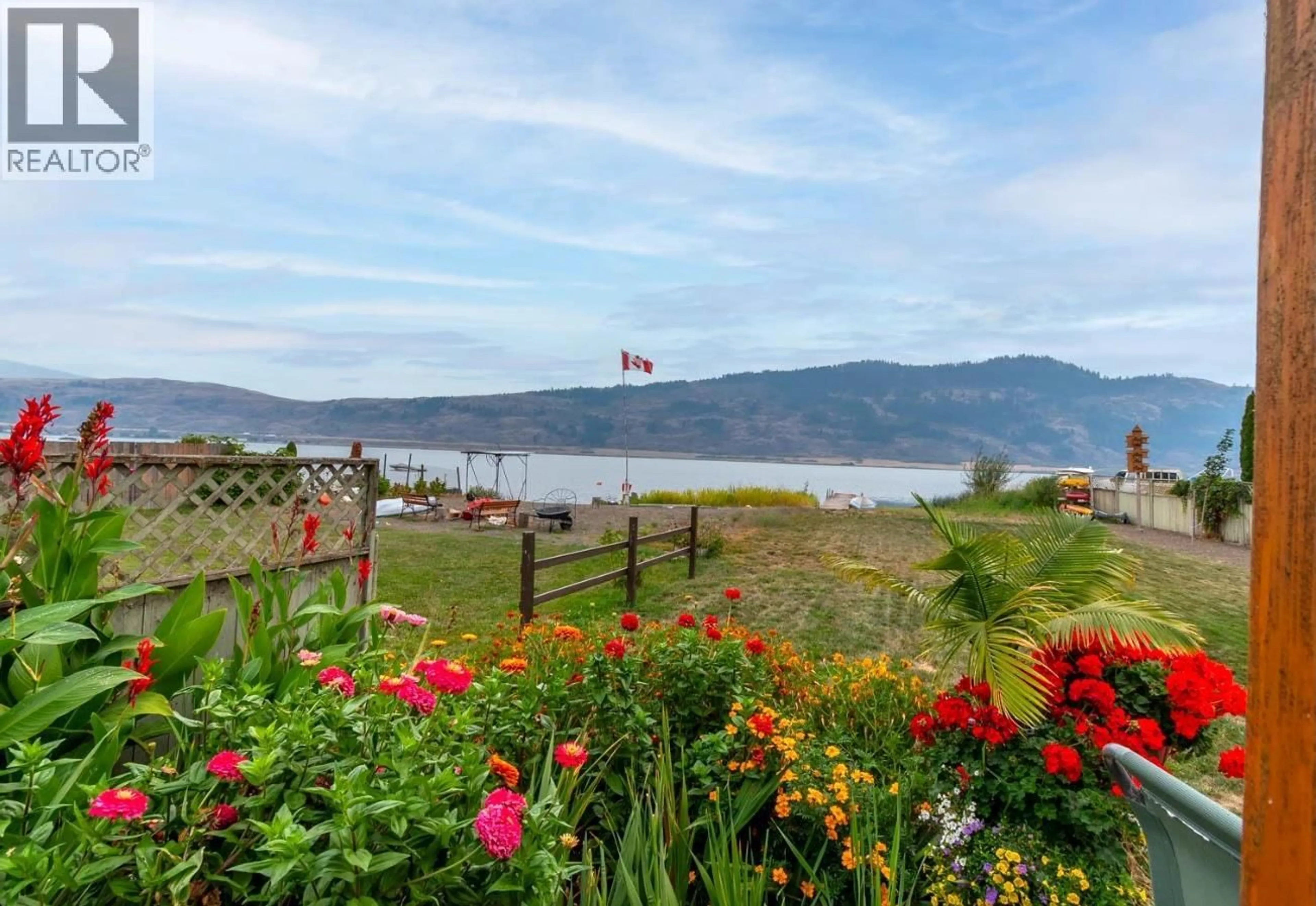 Patio, water/lake/river/ocean view for 32 LOUIS ESTATES ROAD, Vernon British Columbia V1H2A6