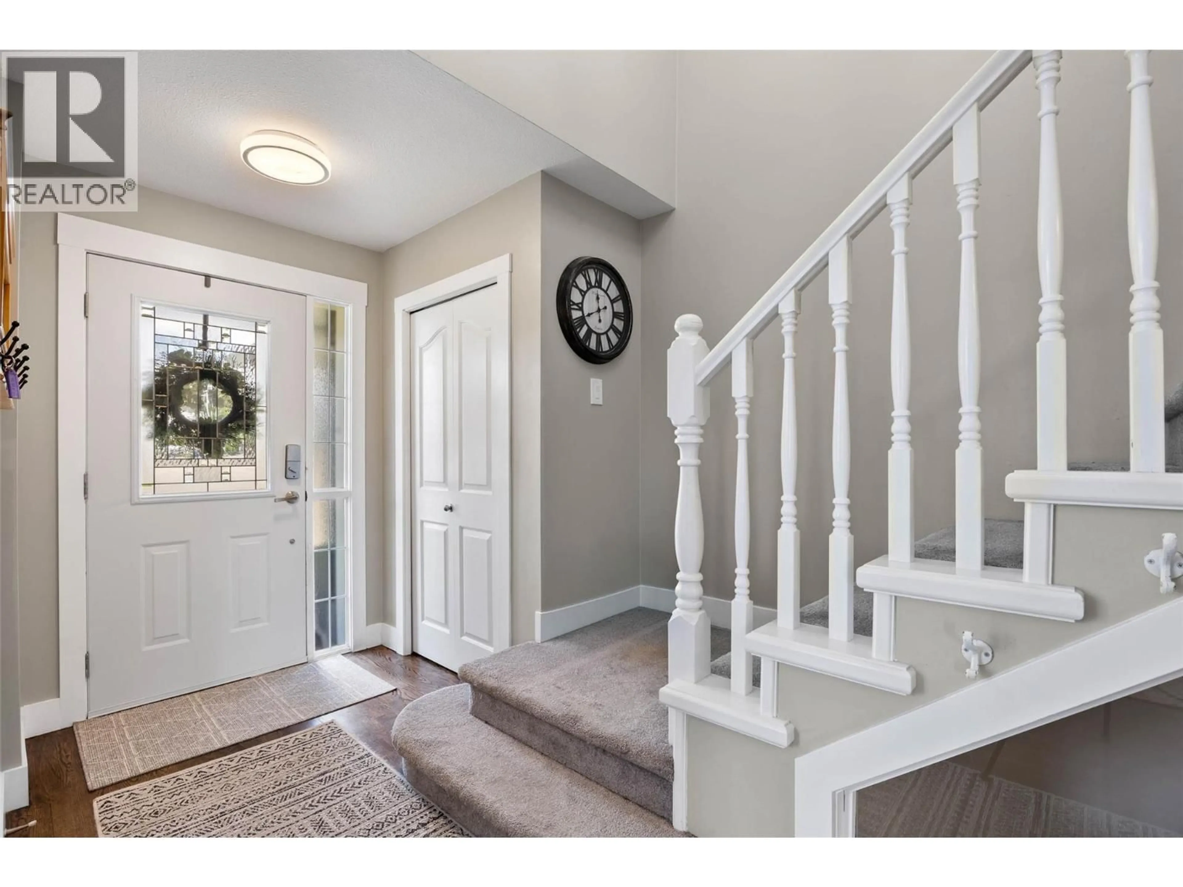 Indoor entryway for 2010 MUIRFIELD ROAD, Kamloops British Columbia V1S1S6