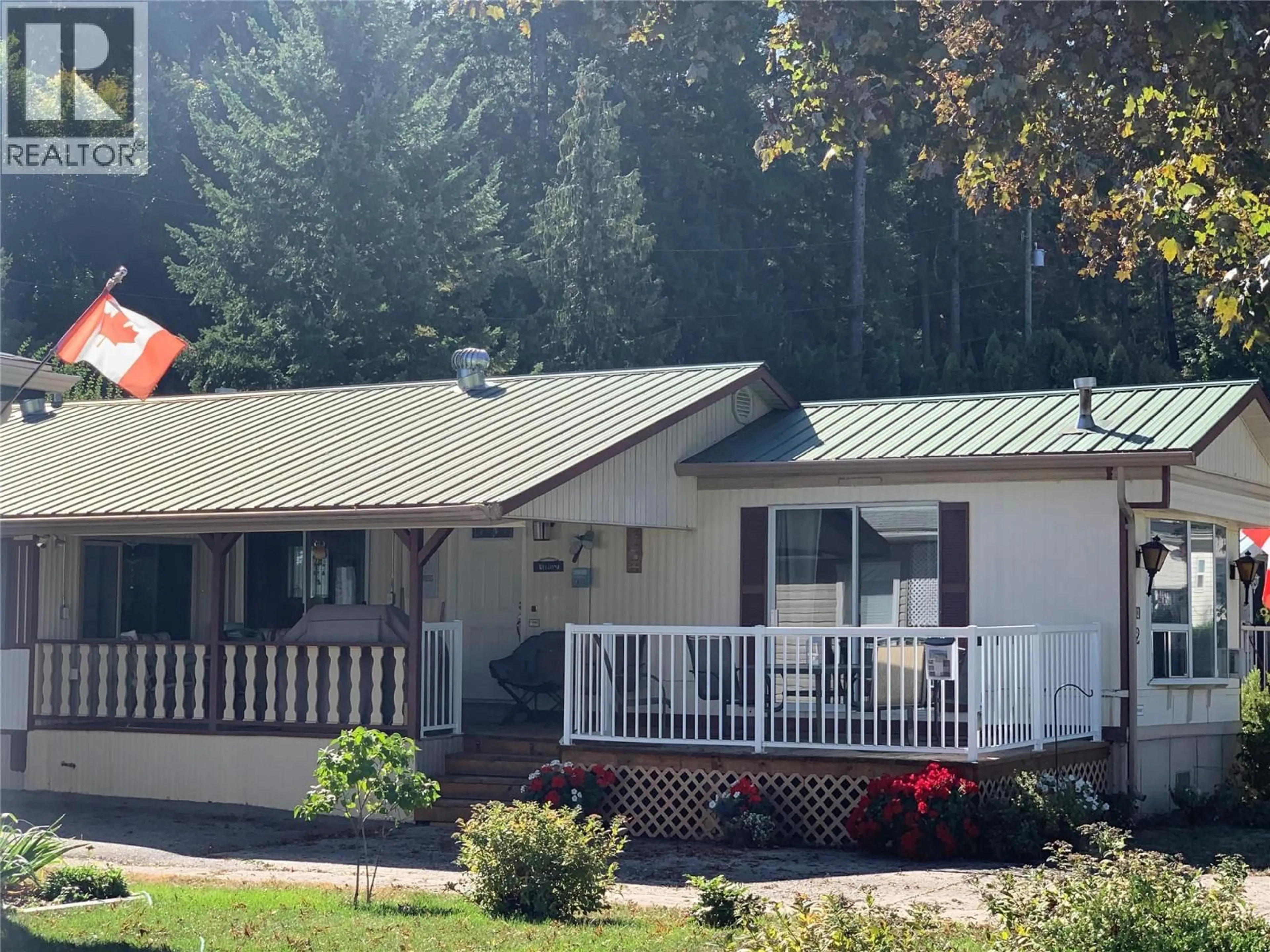 Home with vinyl exterior material, mountain view for 12 - 2932 BUCKLEY ROAD, Sorrento British Columbia V0E2W0