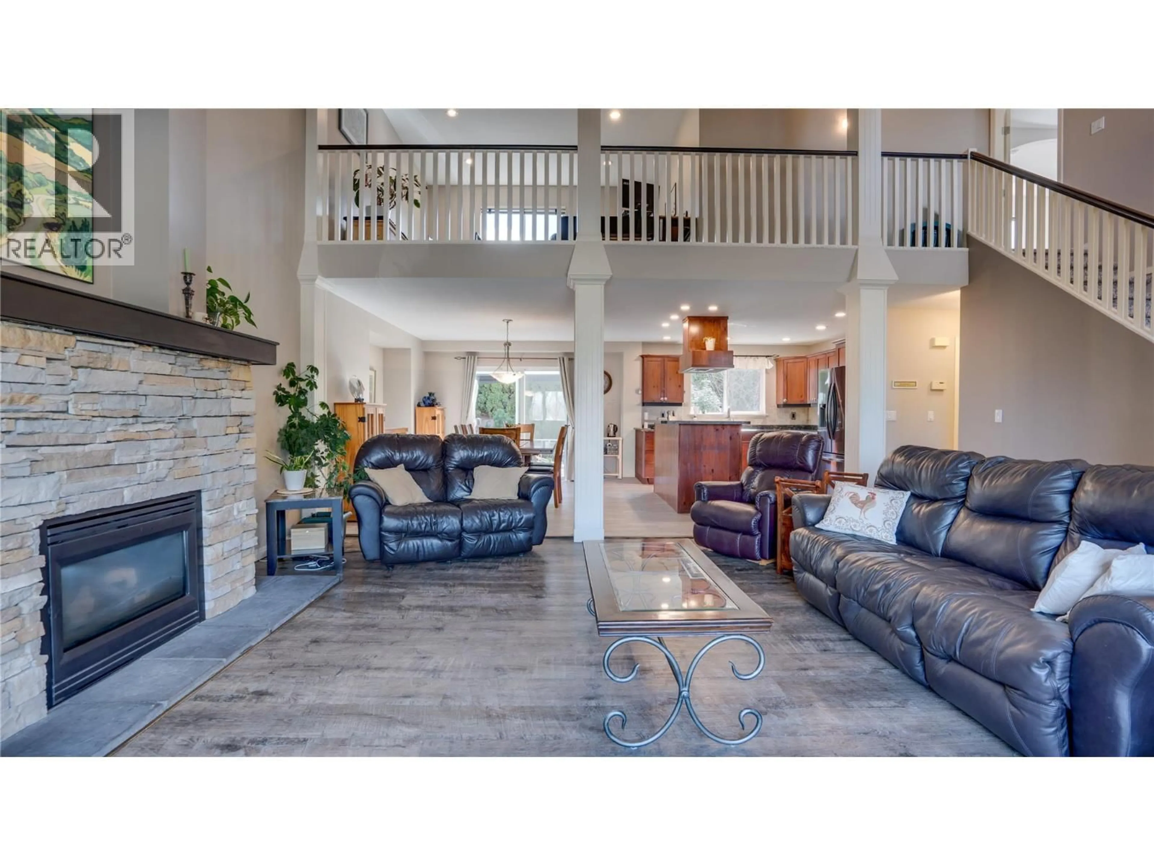 Living room with furniture, unknown for 991 MT. BULMAN DRIVE, Vernon British Columbia V1B2Z1