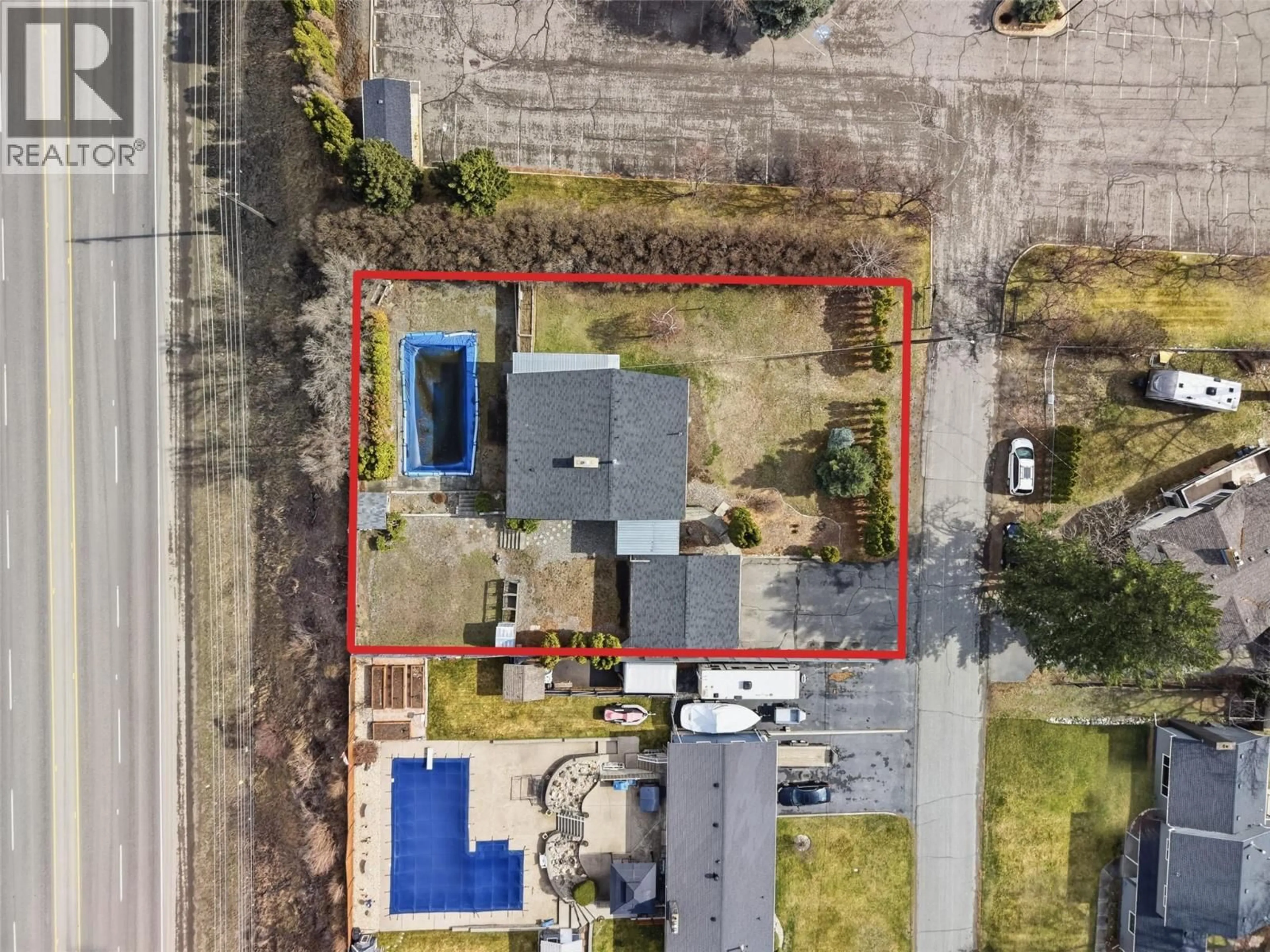A pic from outside/outdoor area/front of a property/back of a property/a pic from drone, building for 2794 SUNSET DRIVE, Kamloops British Columbia V2C4K6