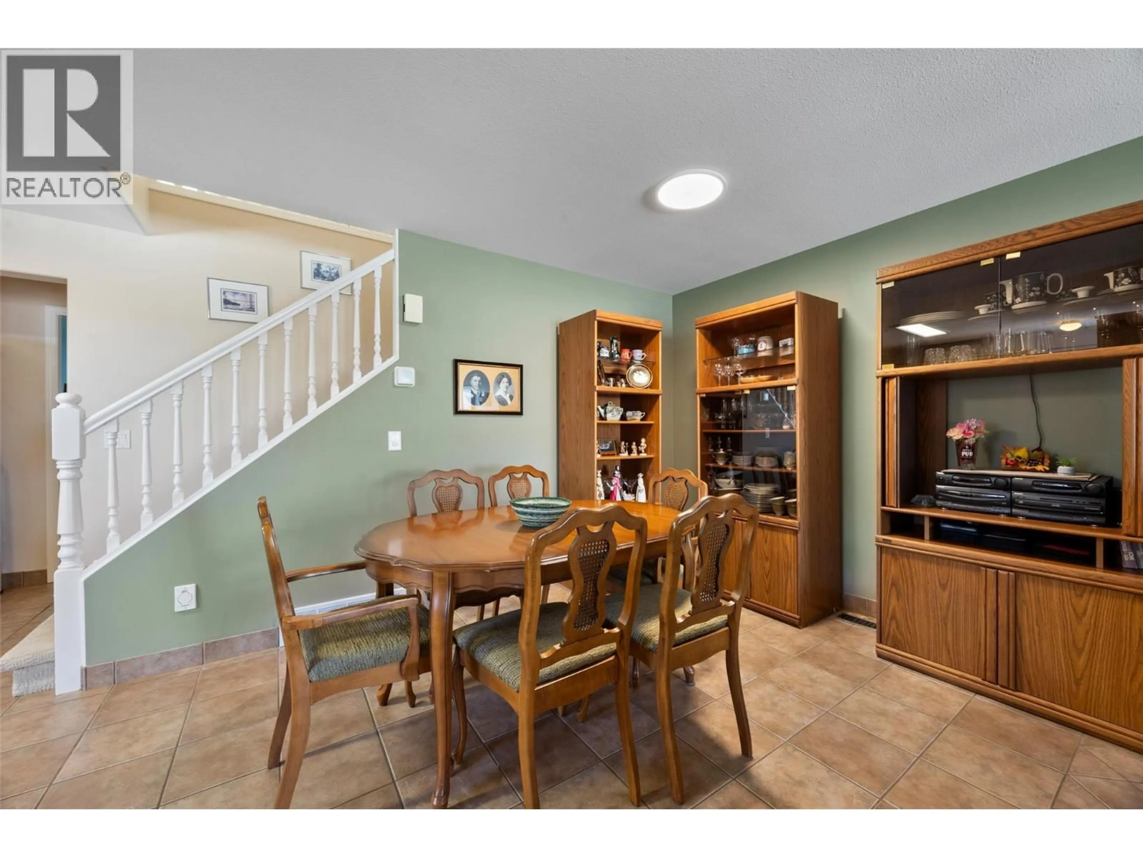 Dining room, ceramic/tile floor for 38 - 481 MONARCH COURT, Kamloops British Columbia V2E2P8