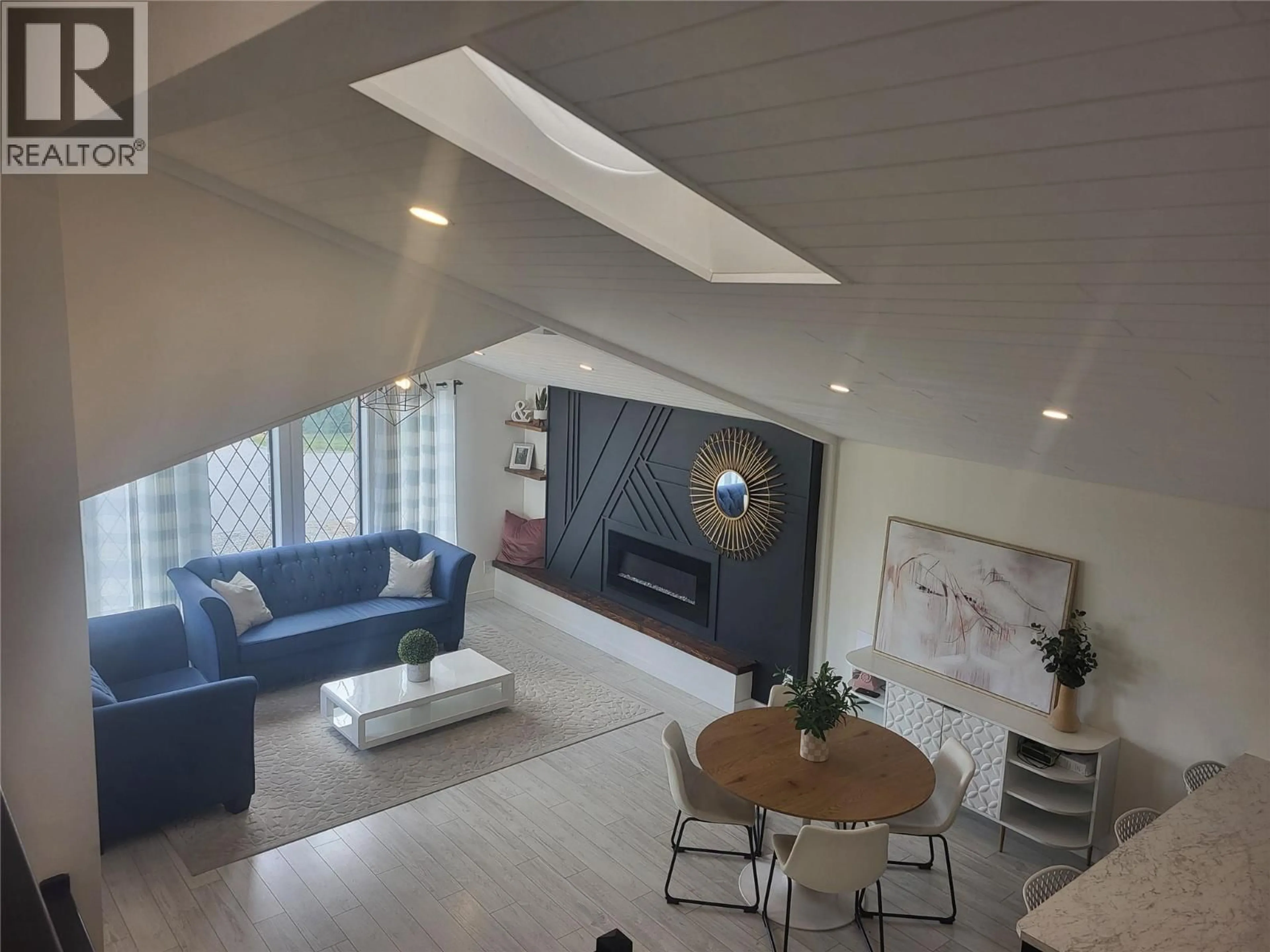 Living room with furniture, unknown for 9504 HUMMINGBIRD LANE, Osoyoos British Columbia V0H1V5