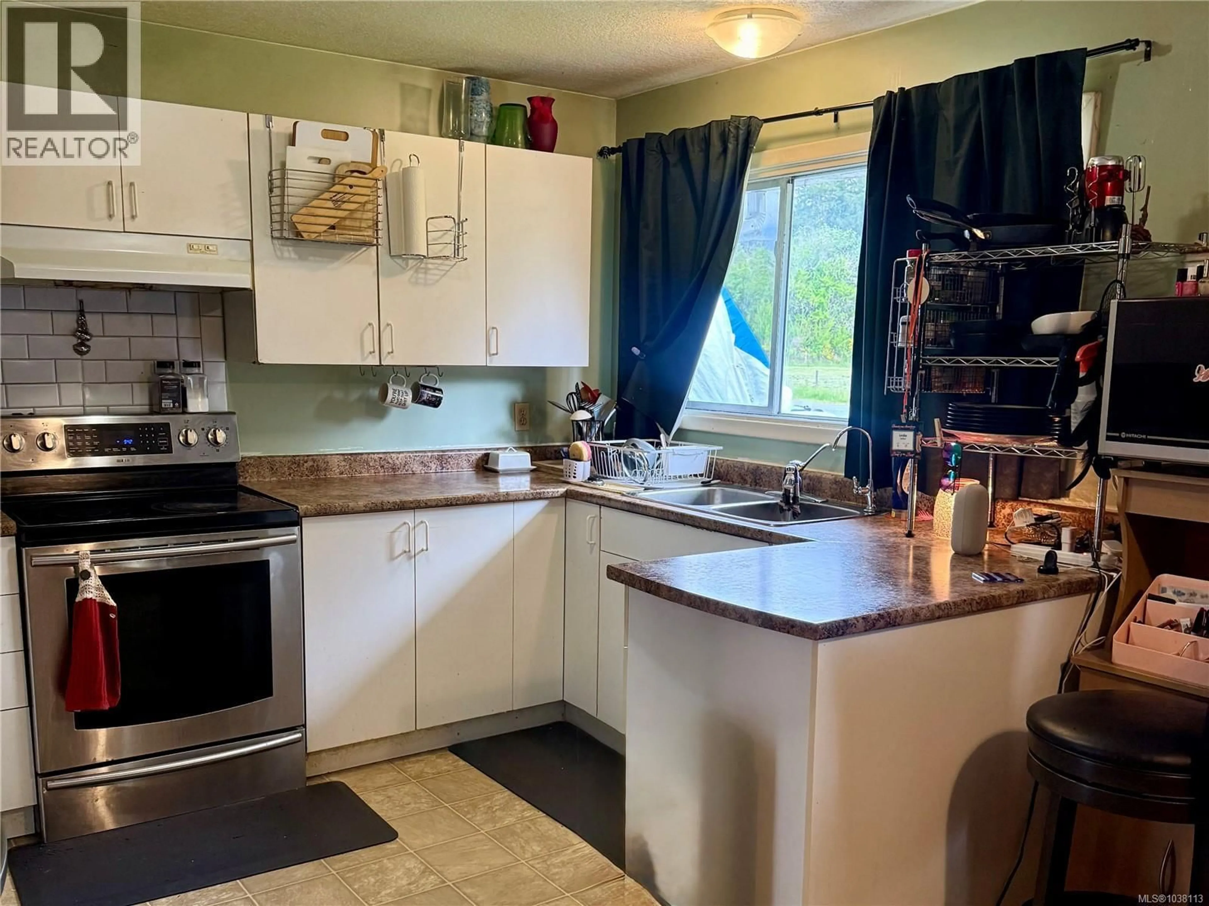 Standard kitchen, unknown for 6080 STUART AVENUE, Port Alberni British Columbia V9Y9E6
