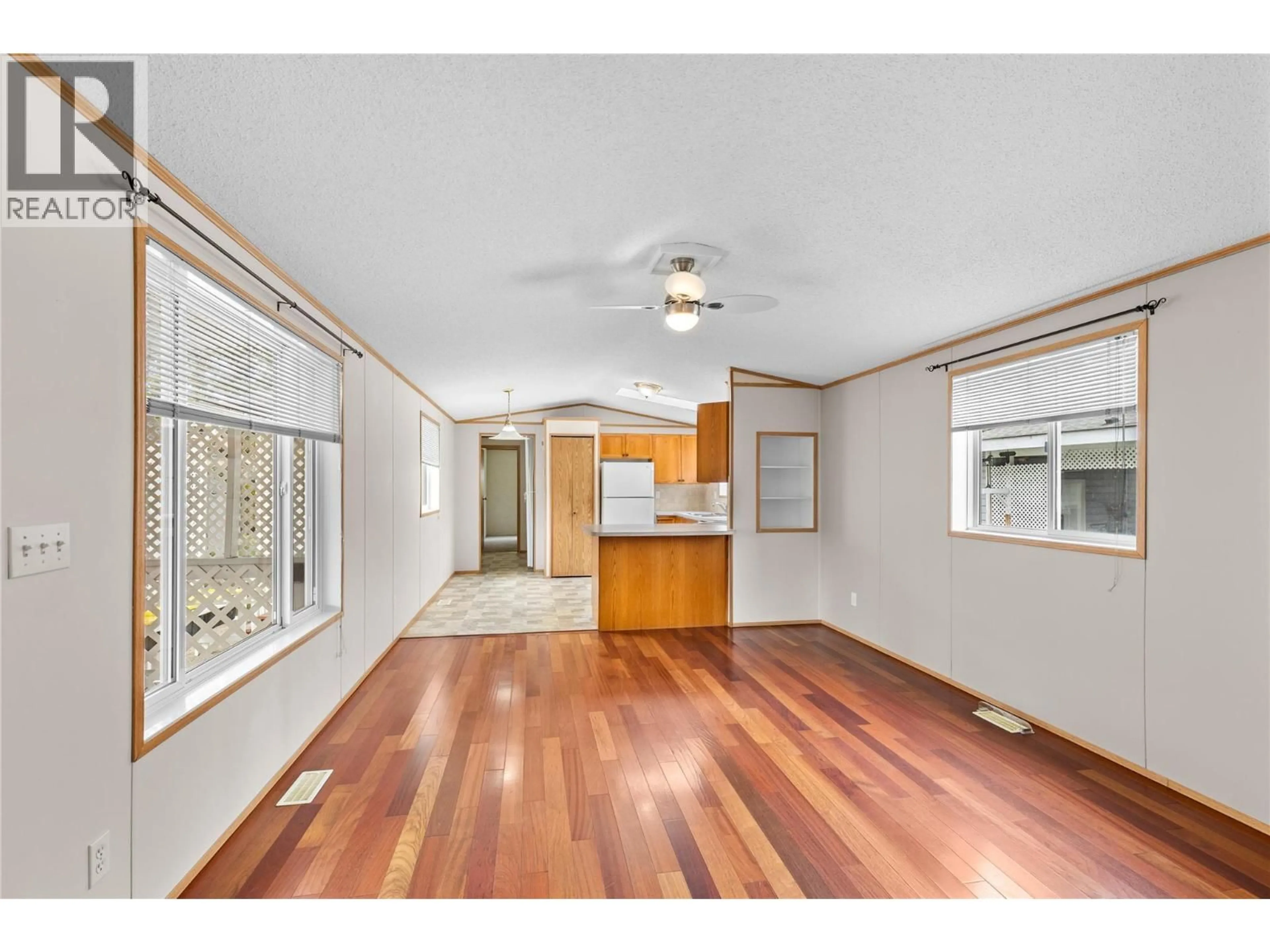 A pic of a room for 32 - 5484 25 AVENUE, Vernon British Columbia V1T7A8