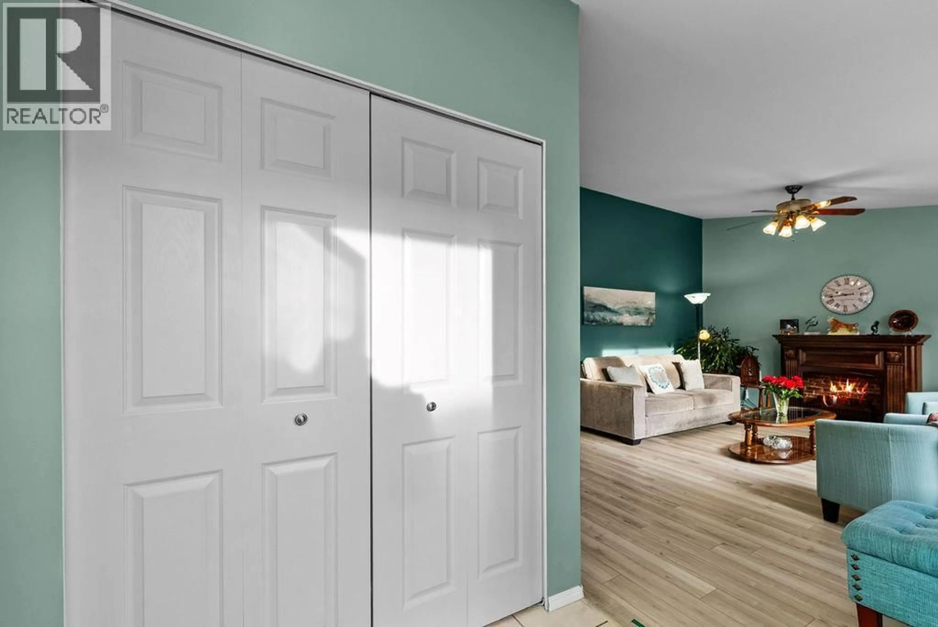 Indoor entryway for 15 - 2760 VOGHT STREET, Merritt British Columbia V1K1C8