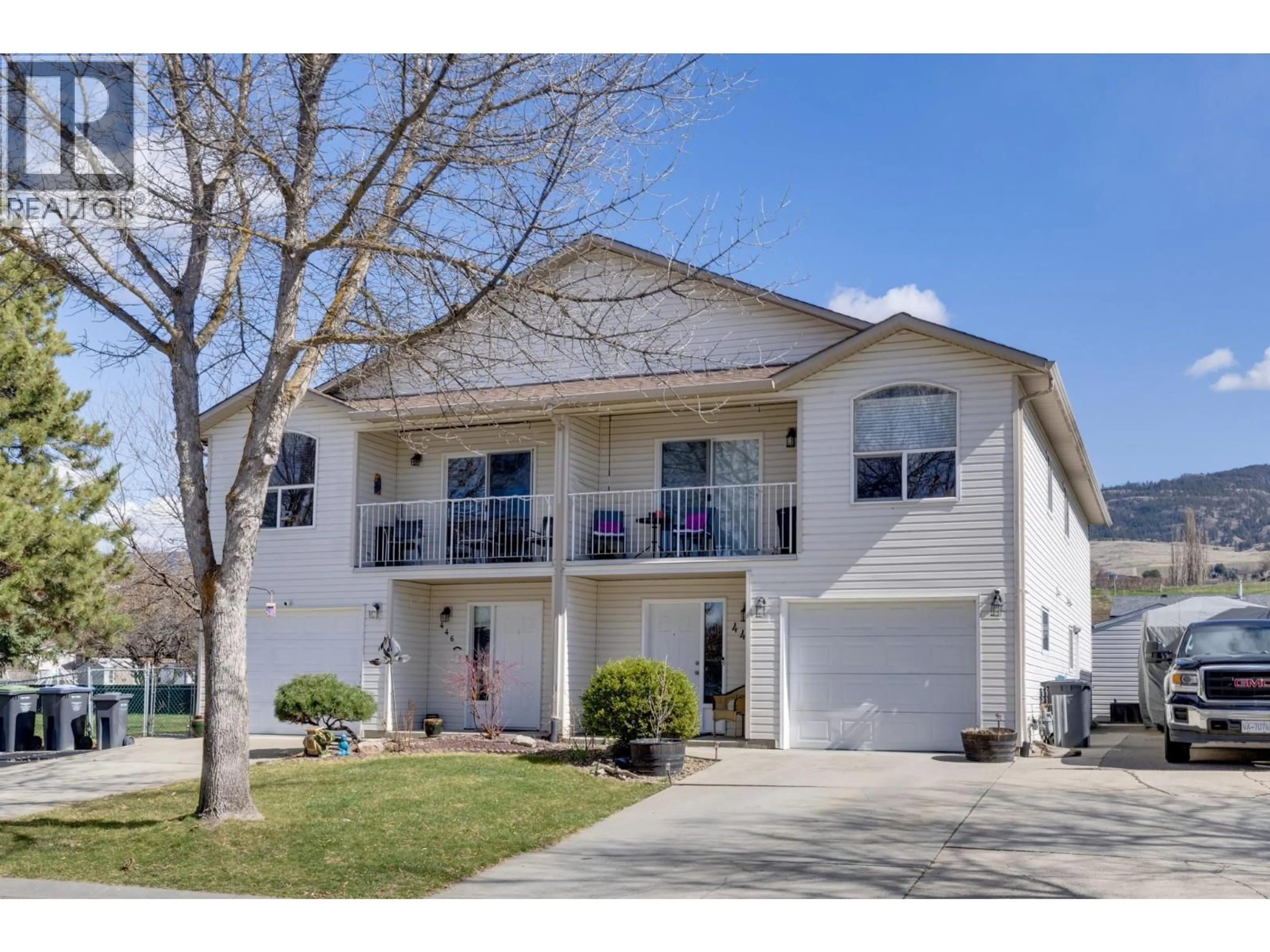 Home with vinyl exterior material, street for 448 WIGGLESWORTH CRESCENT, Rutland British Columbia V1X7N1