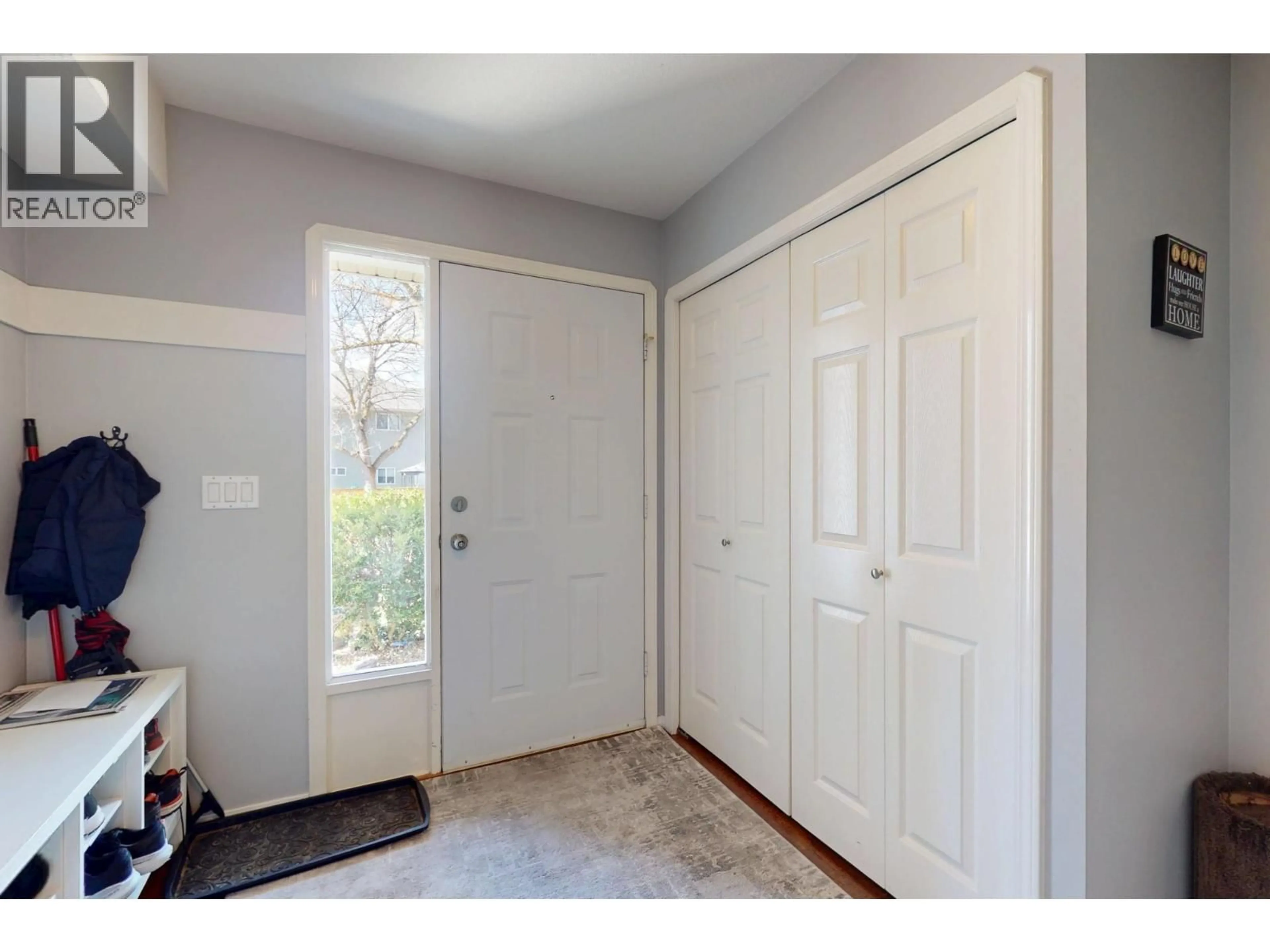 Indoor entryway for 448 WIGGLESWORTH CRESCENT, Rutland British Columbia V1X7N1