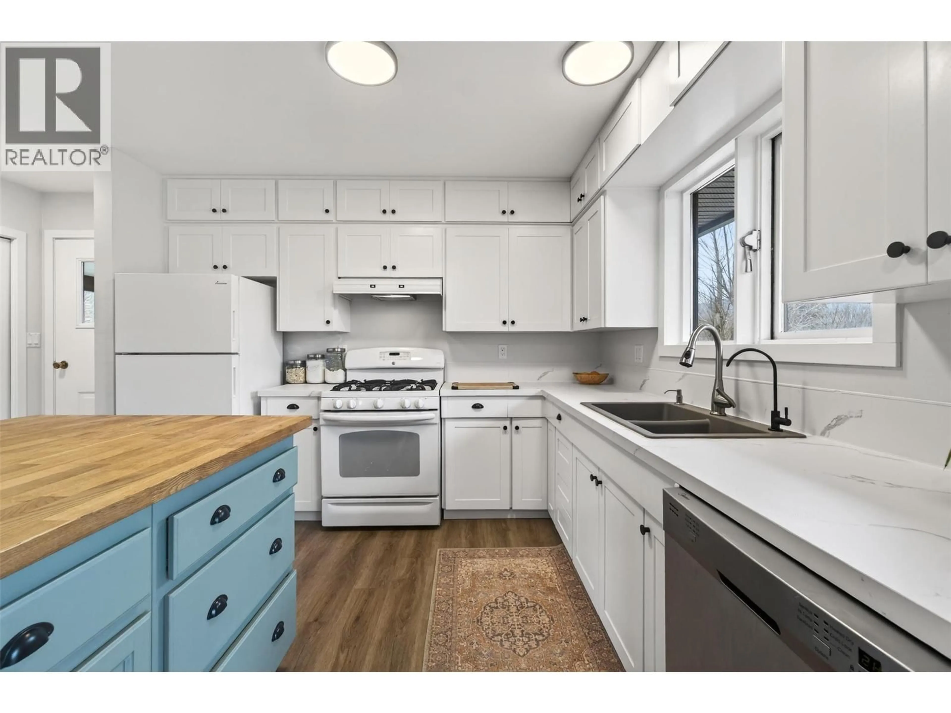 Unknown for 56 TOMKINSON ROAD, Grindrod British Columbia V0E1Y0