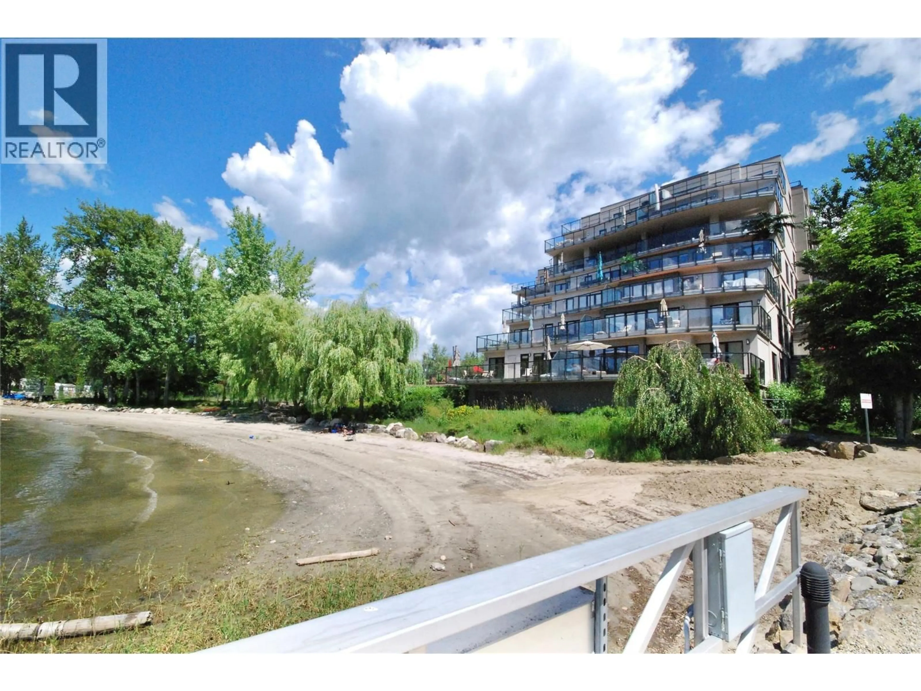 Blurry image for 408 - 326 MARA LAKE LANE, Sicamous British Columbia V0E2V1