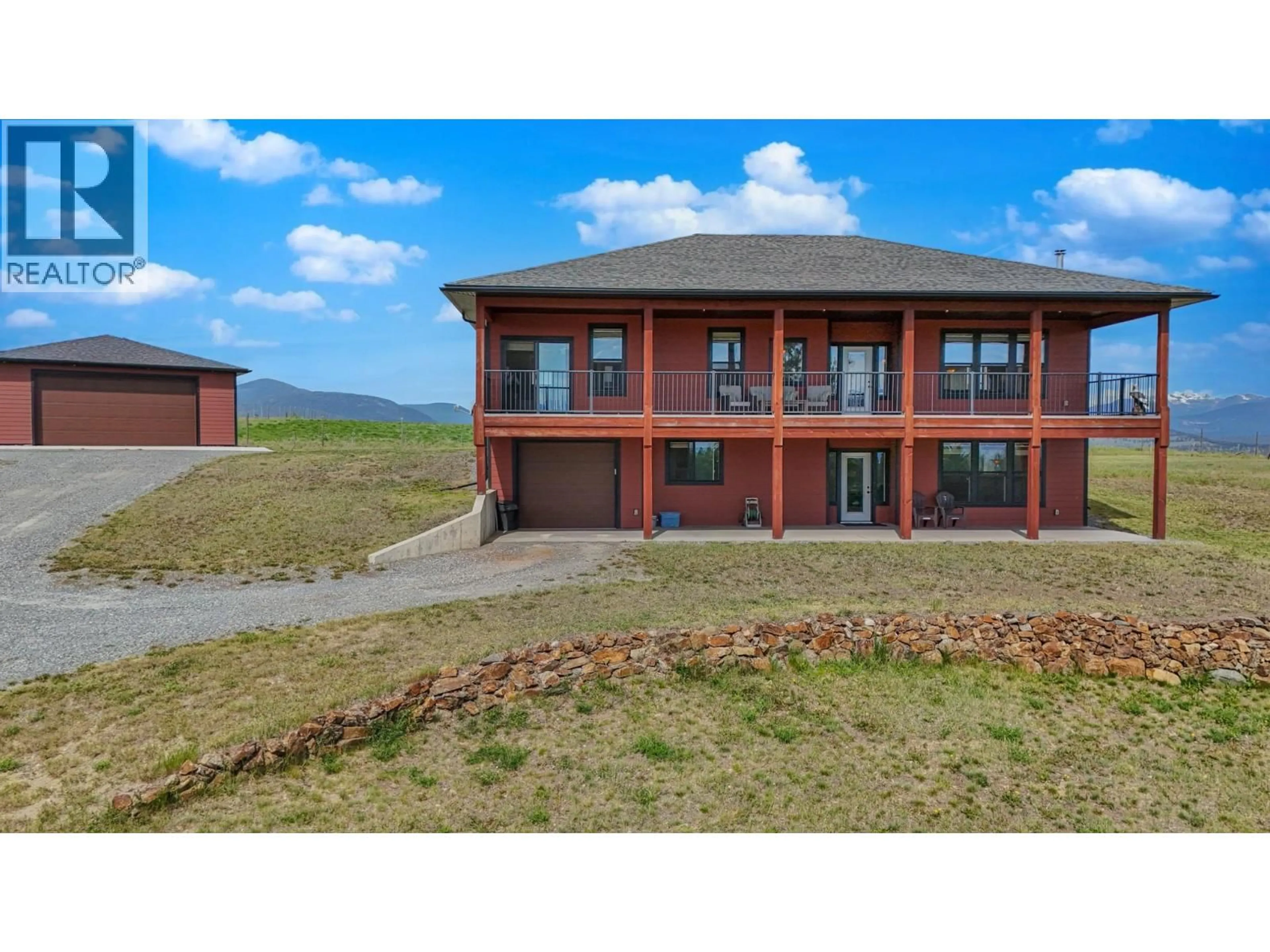 A pic from outside/outdoor area/front of a property/back of a property/a pic from drone, building for 9693 CLEARVIEW ROAD, Cranbrook British Columbia V1C7E2