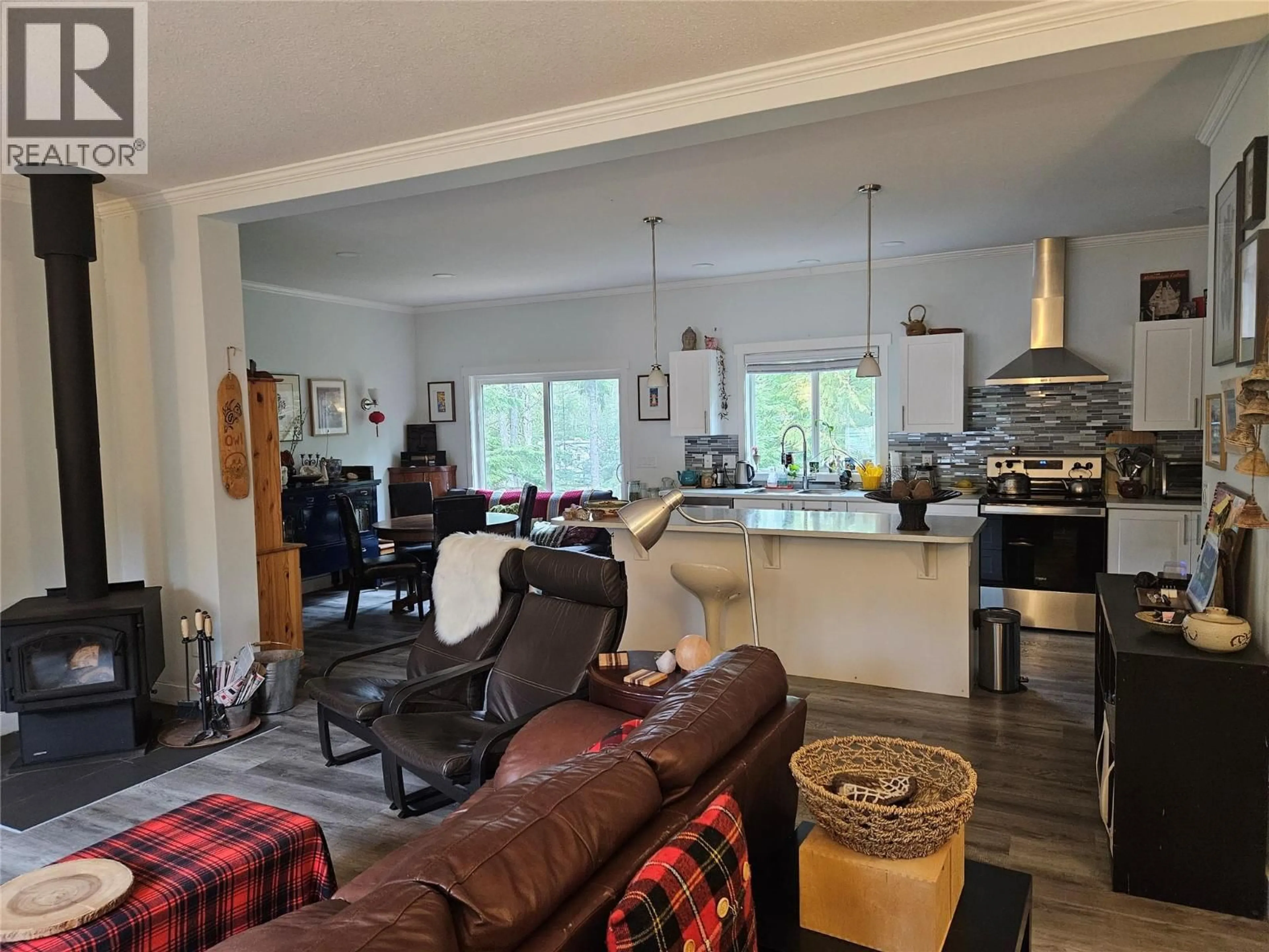 Open concept kitchen, unknown for 2291 15TH AVENUE, Nakusp British Columbia V0G1R1