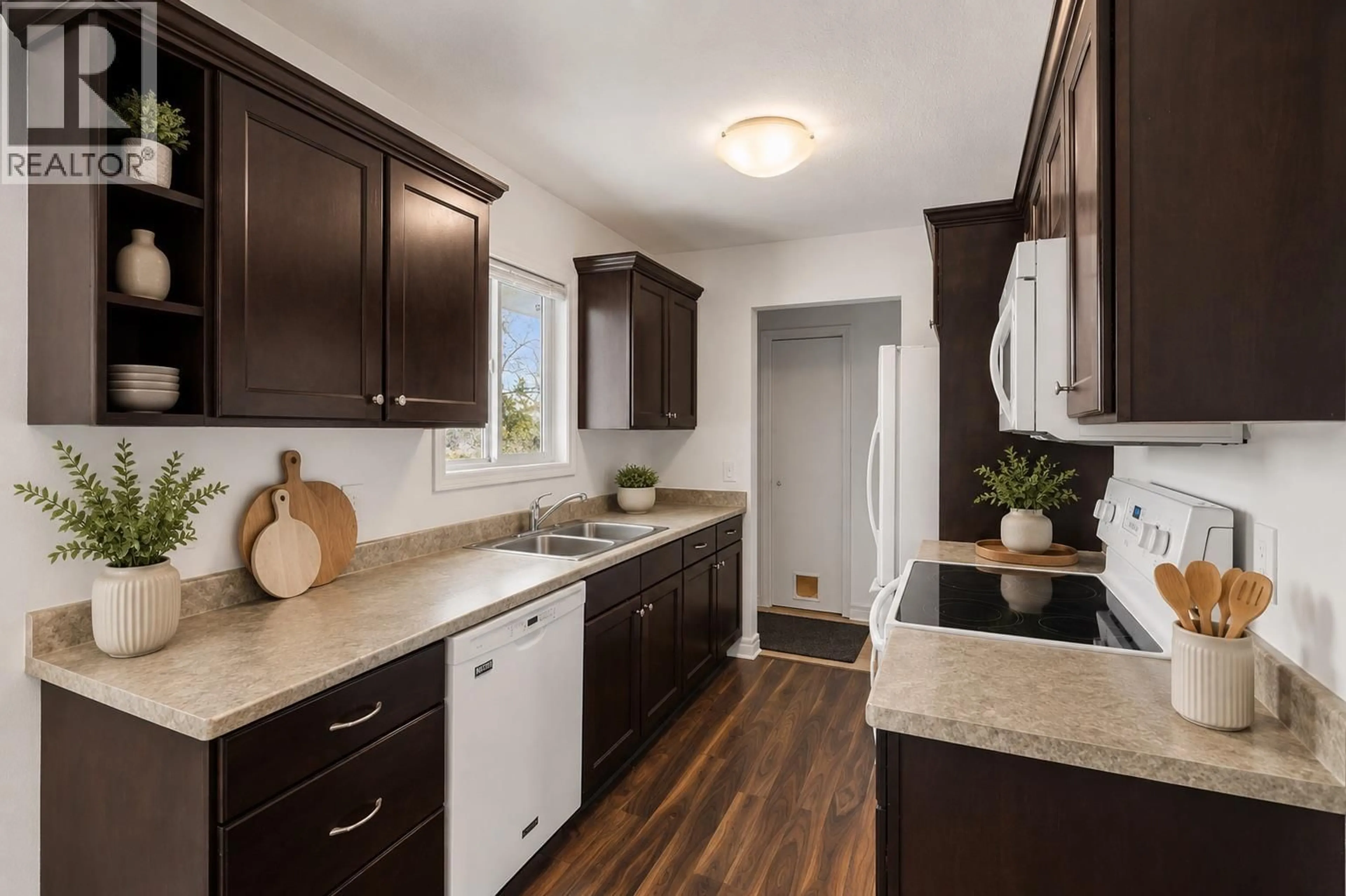 Open concept kitchen, unknown for 201 - 135 WOODS ROAD, Kelowna British Columbia V1X6Z3