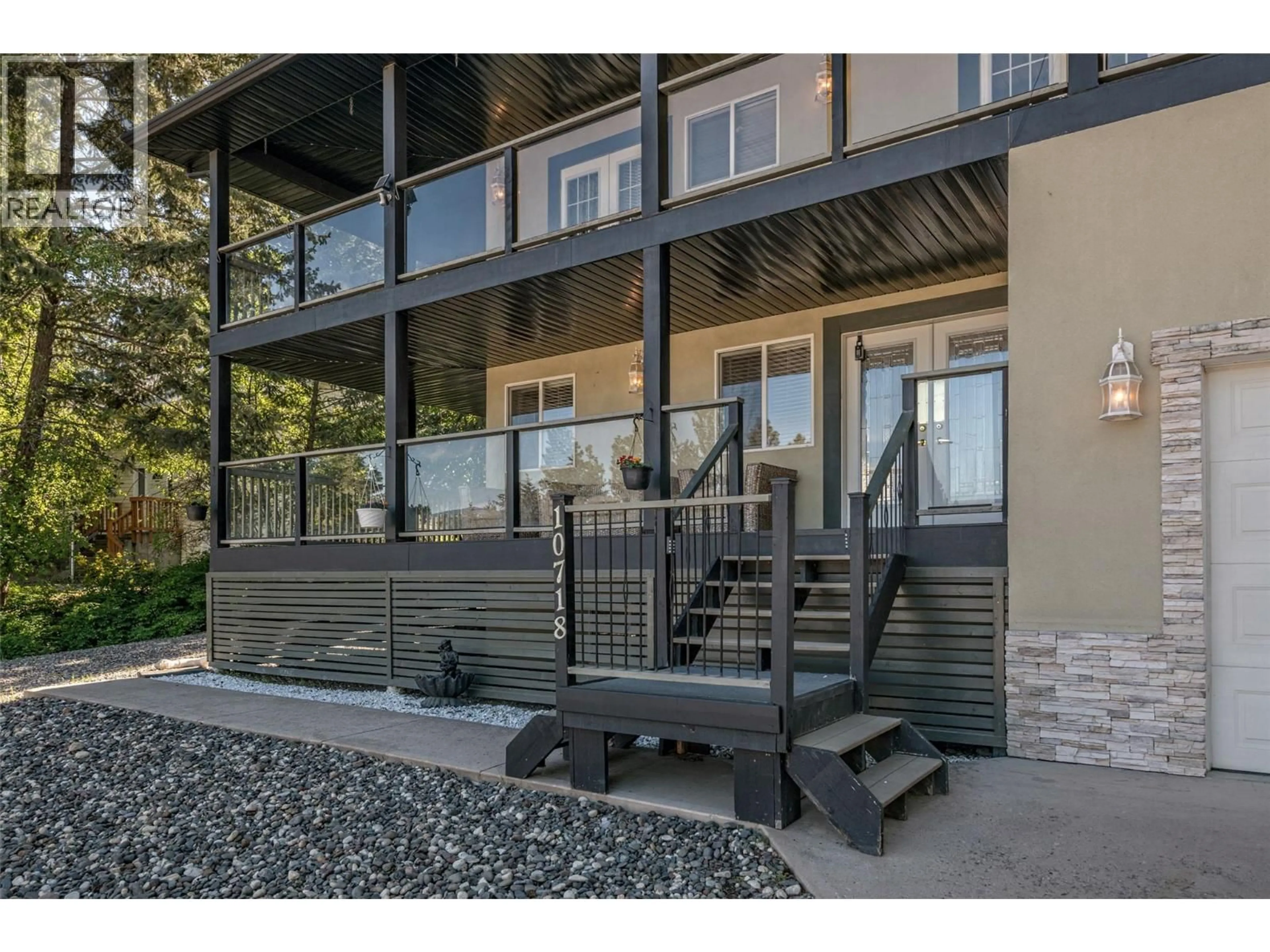 Patio, unknown for 10718 PINECREST ROAD, Vernon British Columbia V1H2C1