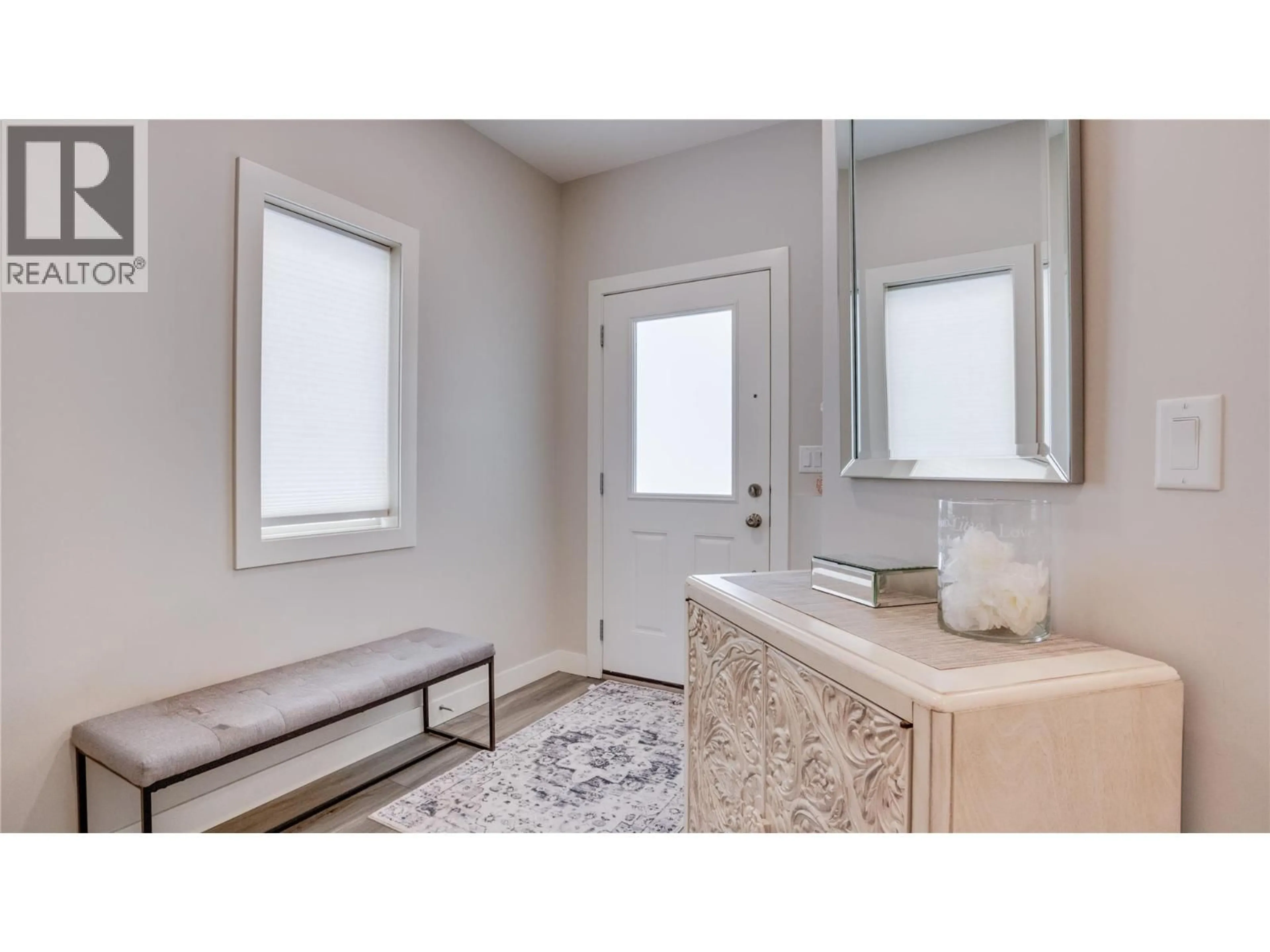 Contemporary bathroom, ceramic/tile floor for 23 - 4600 OKANAGAN AVENUE, Vernon British Columbia V1T0A8