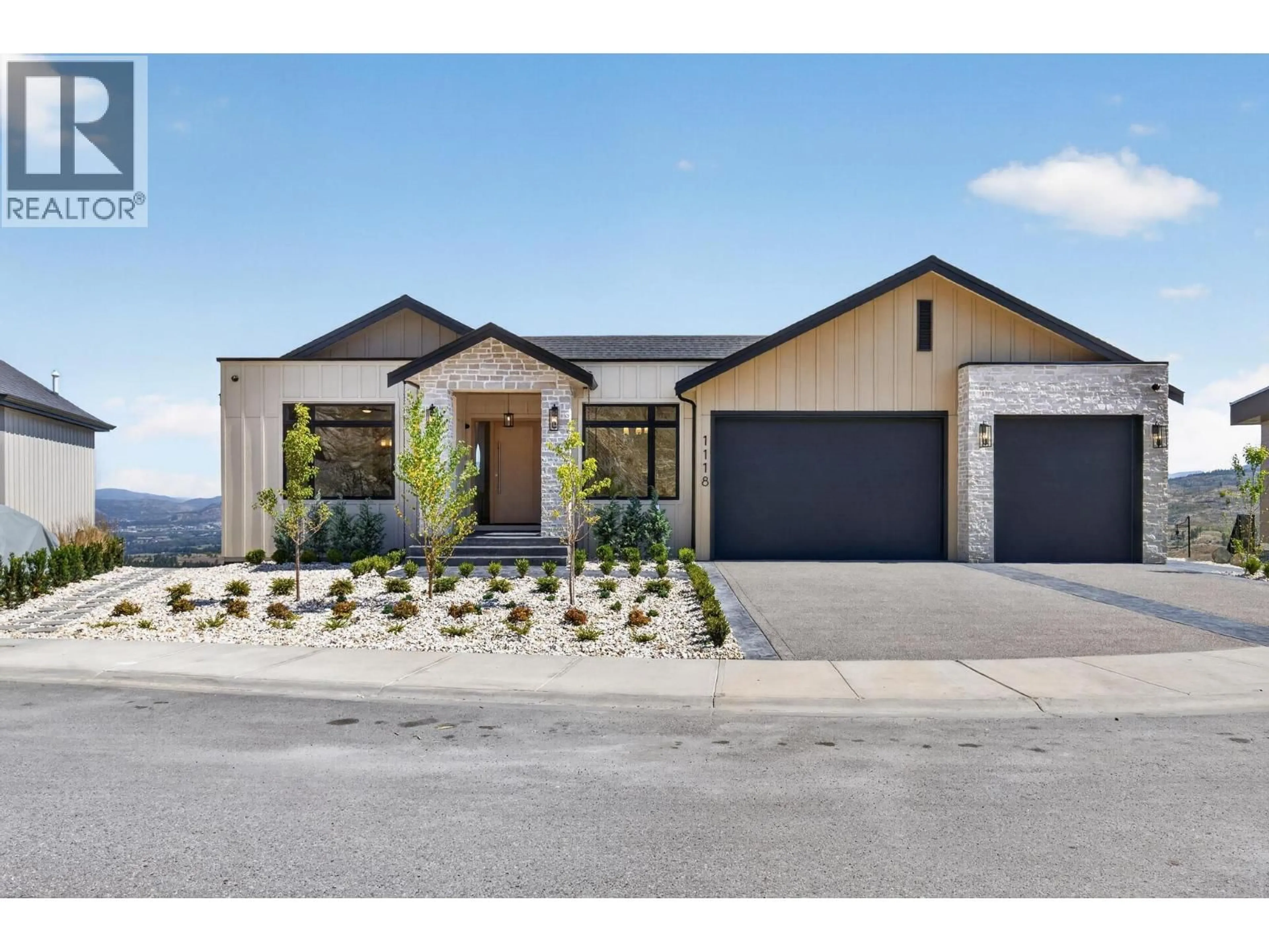 Home with brick exterior material, street for 1118 PEARCY COURT, Kelowna British Columbia V1W5H6