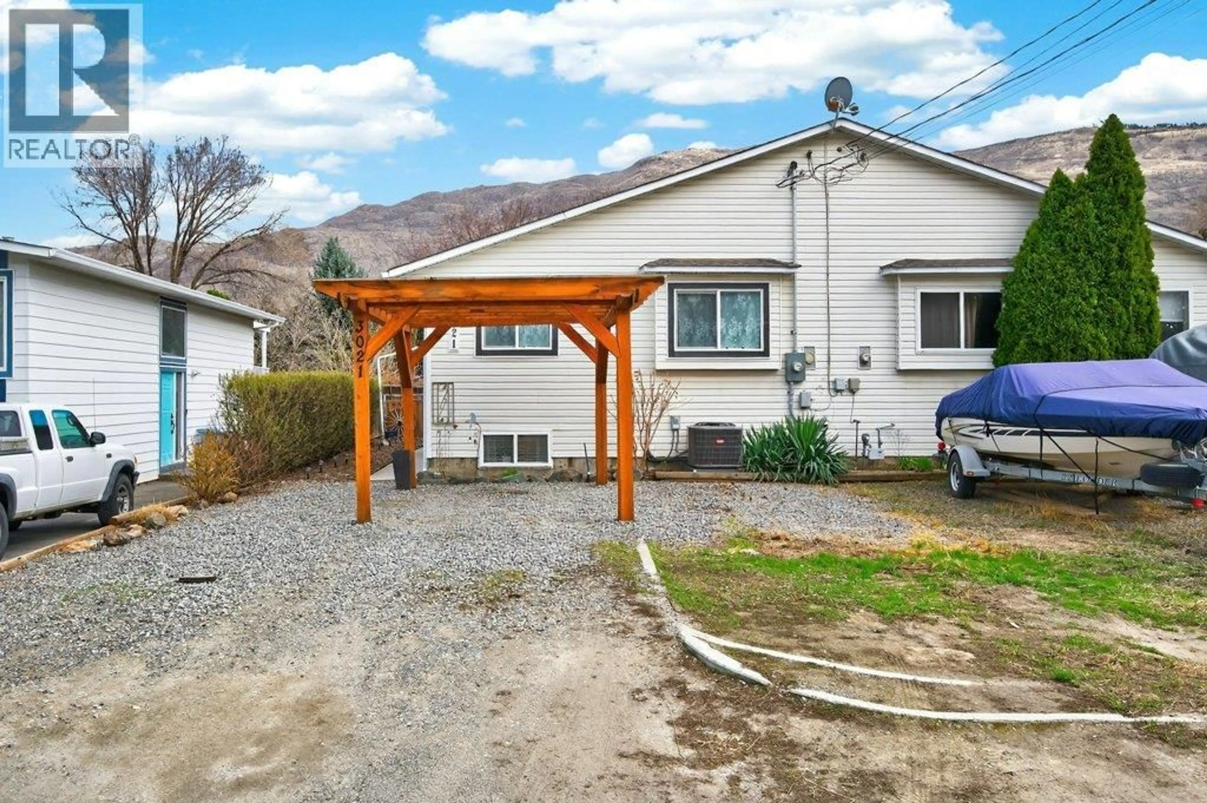 Patio, mountain view for 3021 BANK ROAD, Kamloops British Columbia V2B6Z1