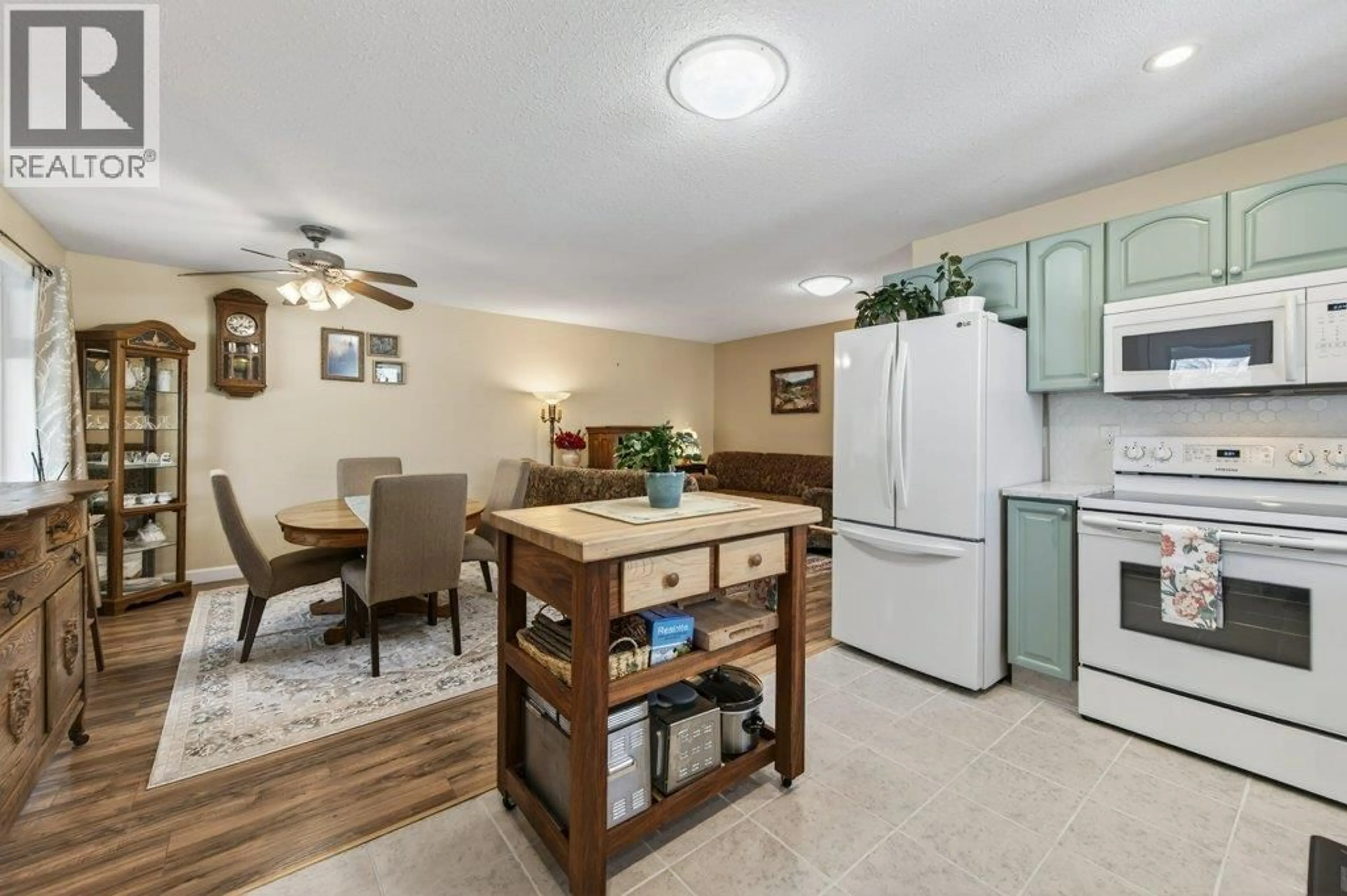 Unknown for 3021 BANK ROAD, Kamloops British Columbia V2B6Z1