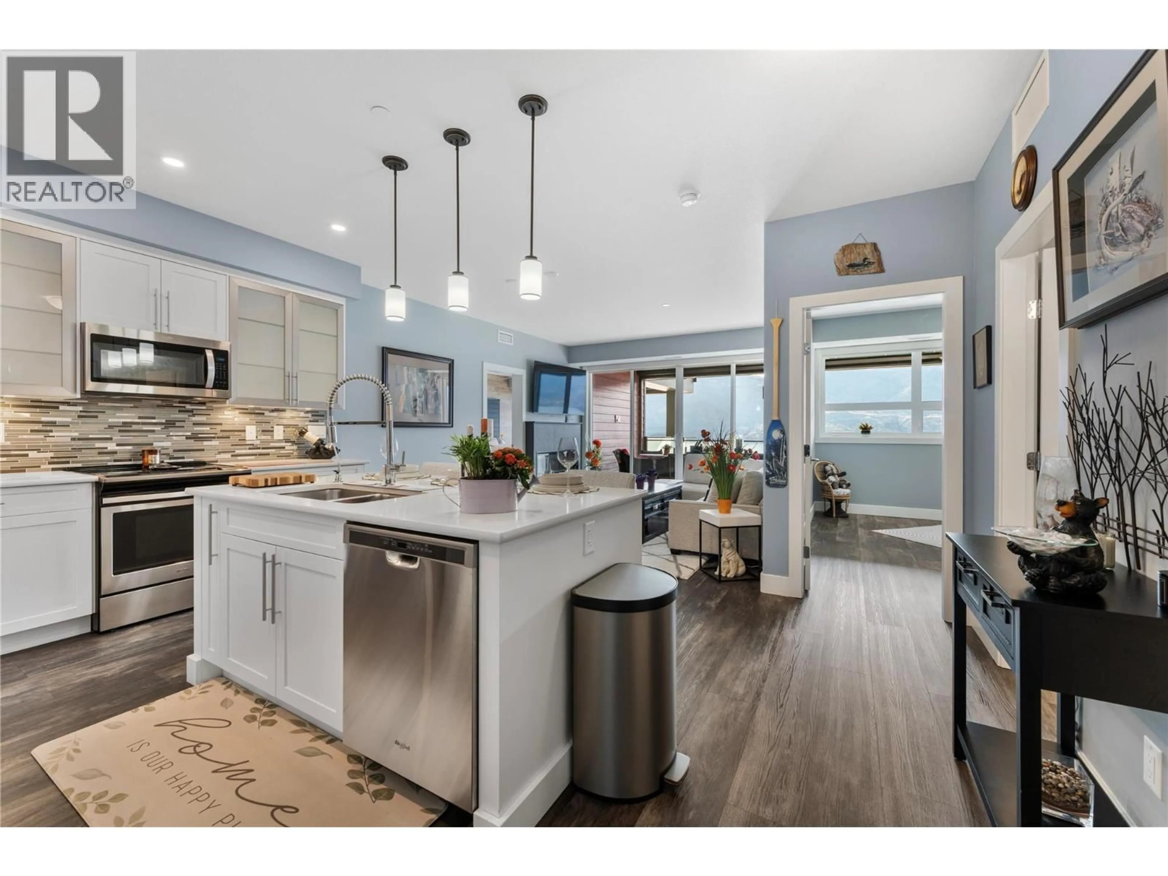 Open concept kitchen, ceramic/tile floor for 309 - 3475 GRANITE CLOSE, Kelowna British Columbia V1V0B9