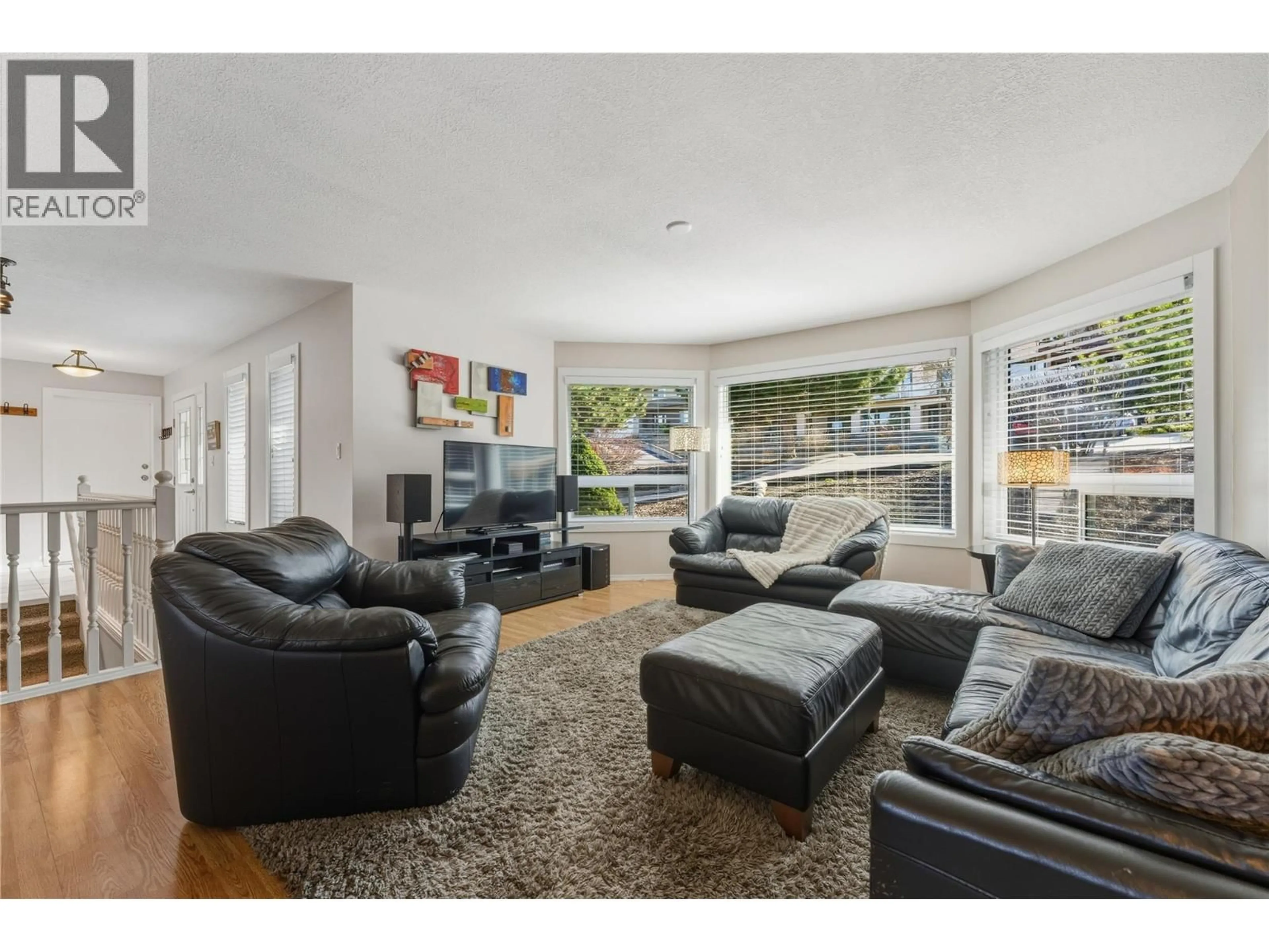 Living room with furniture, unknown for 11405 HILLSIDE DRIVE, Coldstream British Columbia V1B2A3