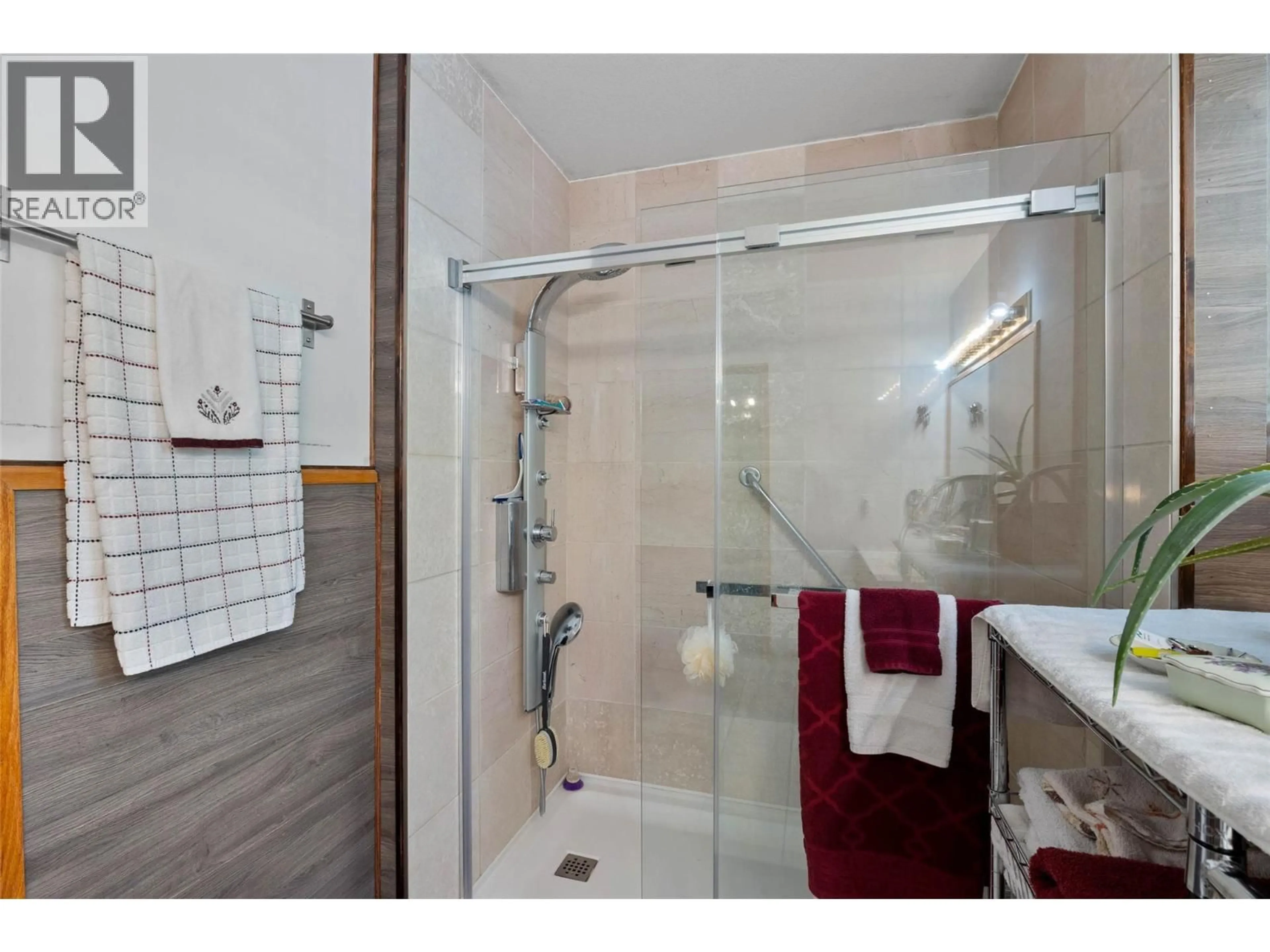 Standard bathroom, ceramic/tile floor for 9792 MEADOW ROAD, Kamloops British Columbia V0K2J0