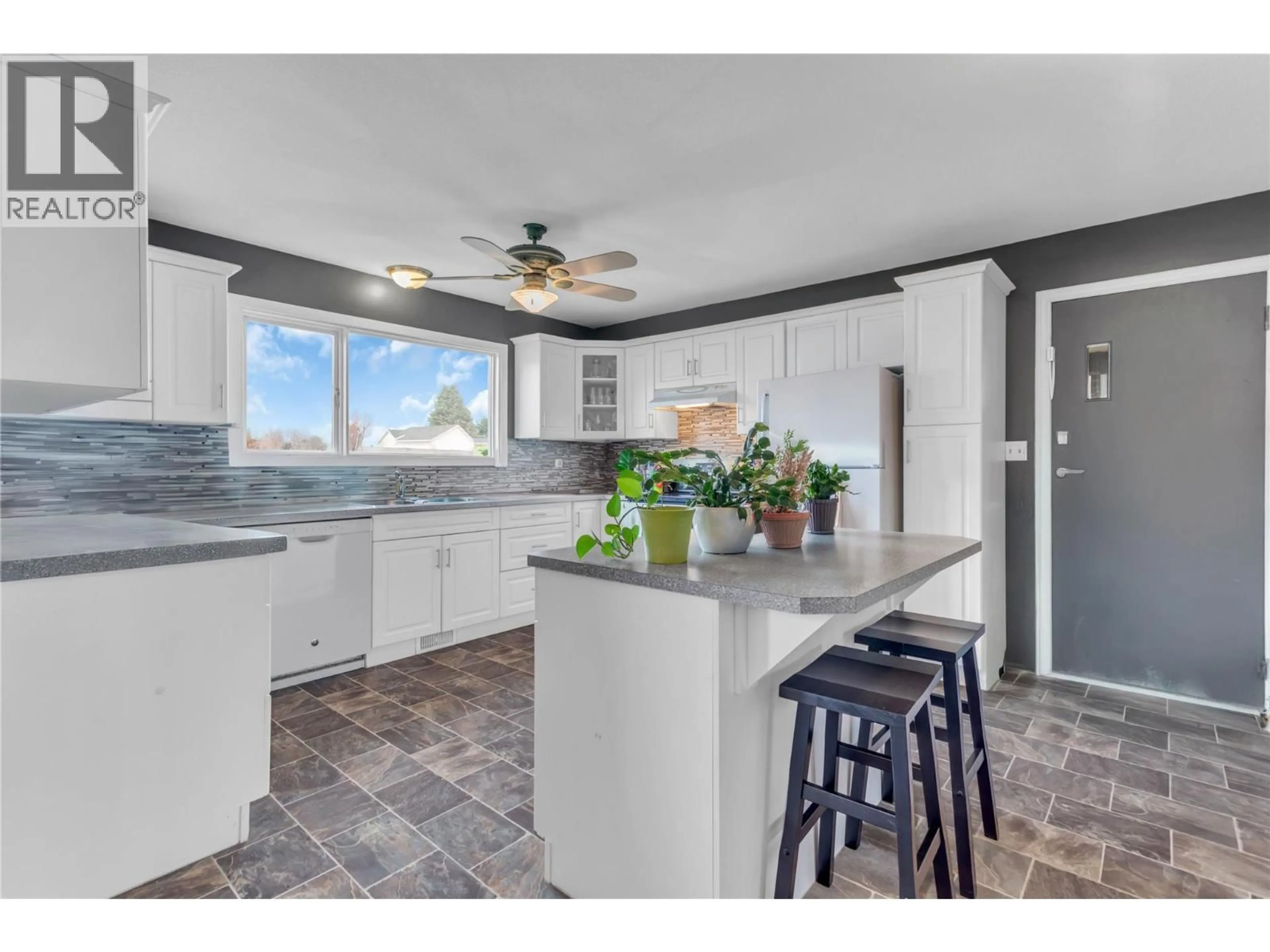 Open concept kitchen, ceramic/tile floor for 1270 HOUGHTON ROAD, Kelowna British Columbia V1X2C9