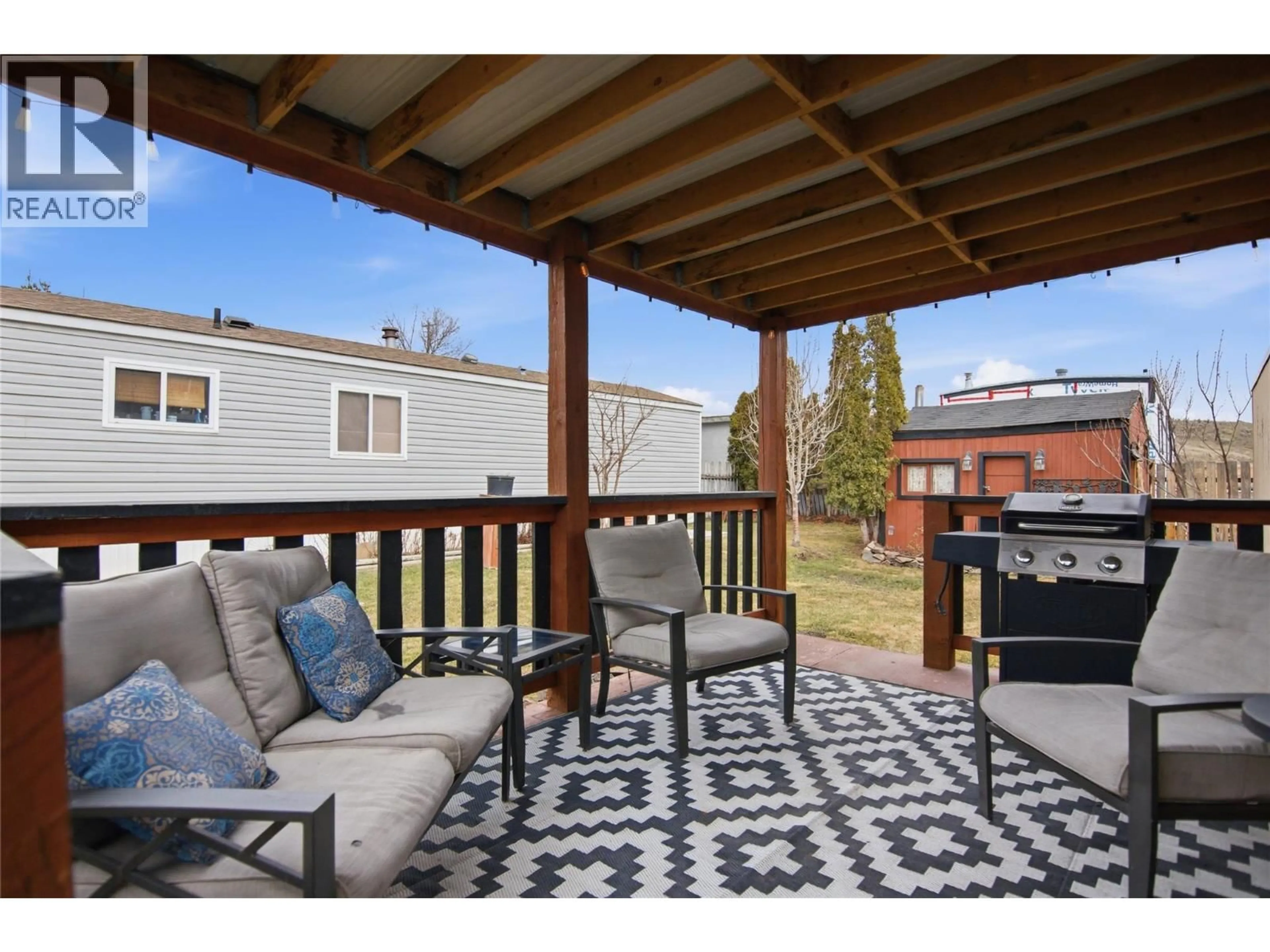 Patio, street for 7 - 4796 TRANS CANADA  W HIGHWAY, Kamloops British Columbia V1S2A8