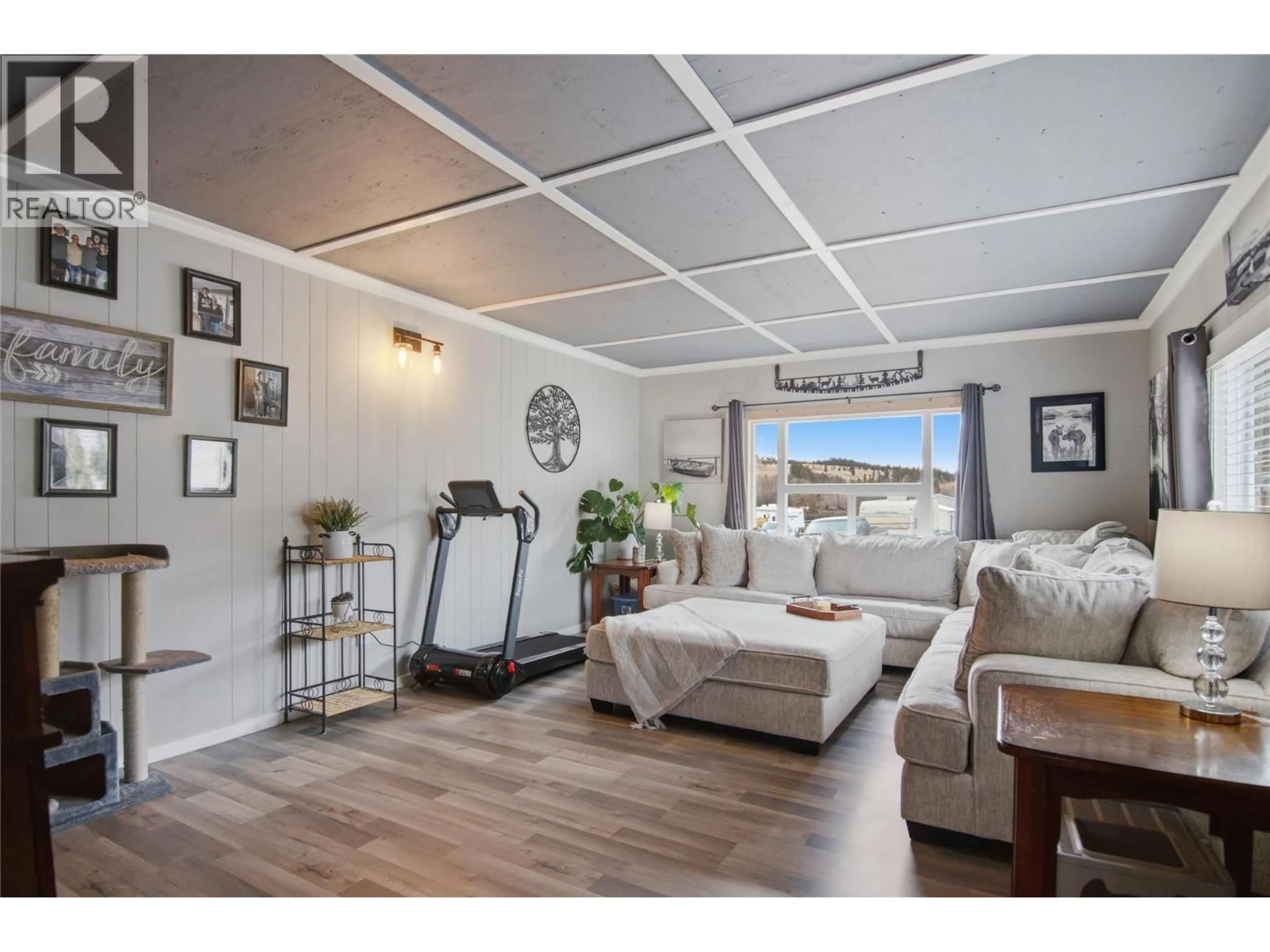 Living room with furniture, unknown for 7 - 4796 TRANS CANADA  W HIGHWAY, Kamloops British Columbia V1S2A8