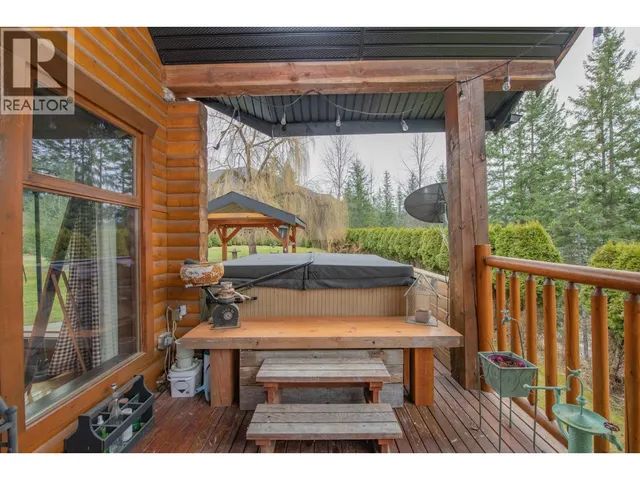 1495 6 HIGHWAY, Nakusp 2