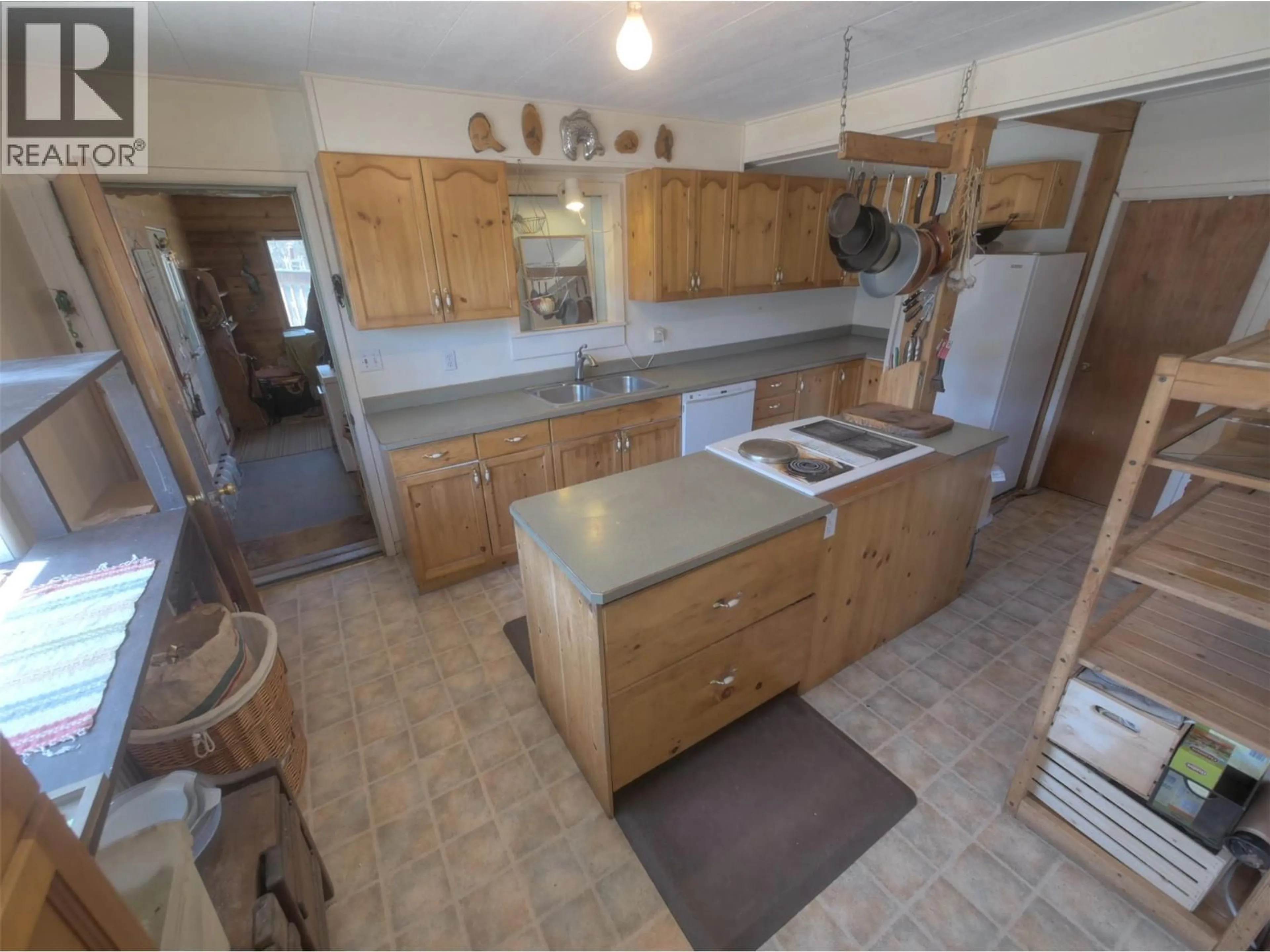 Unknown for 3837 PASS CREEK ROAD, Crescent Valley British Columbia V0G1H1