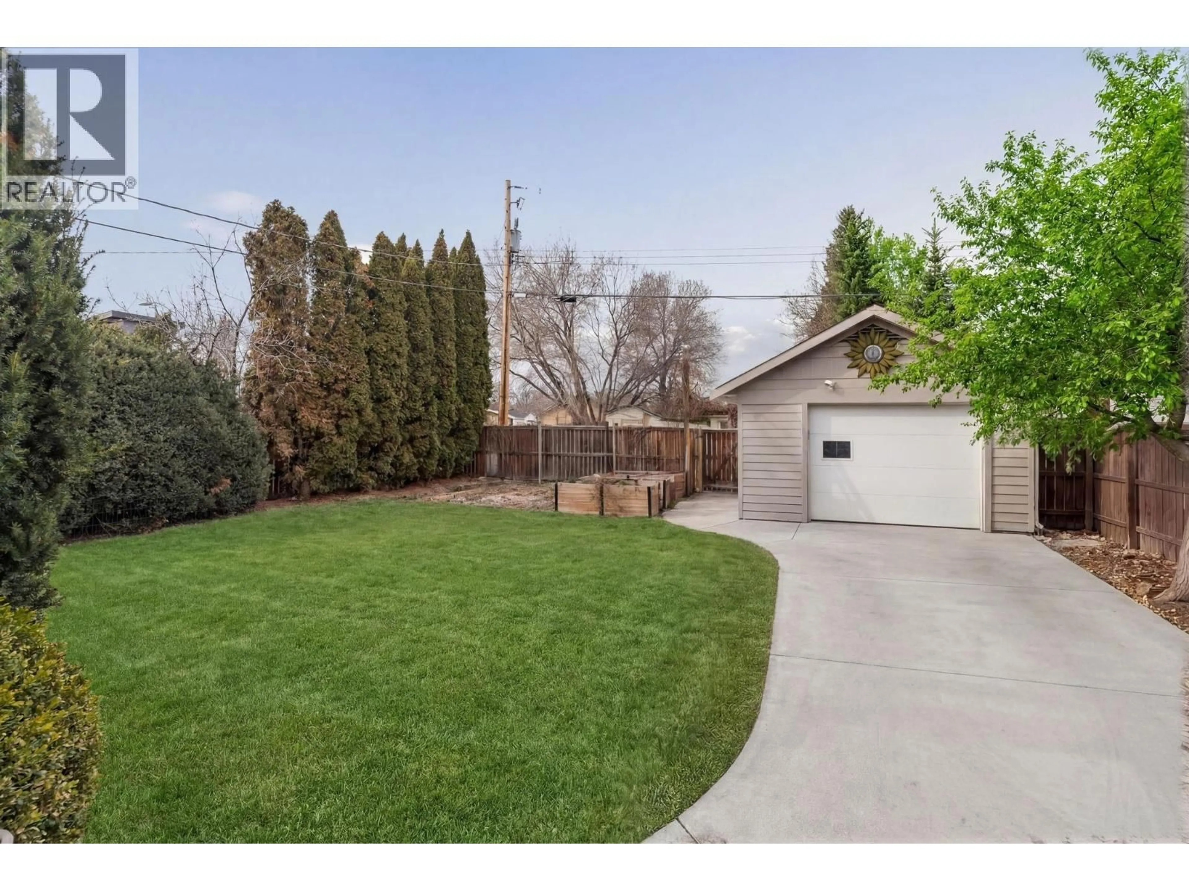 Unknown for 2284 ABERDEEN STREET, Kelowna British Columbia V1Y2T4