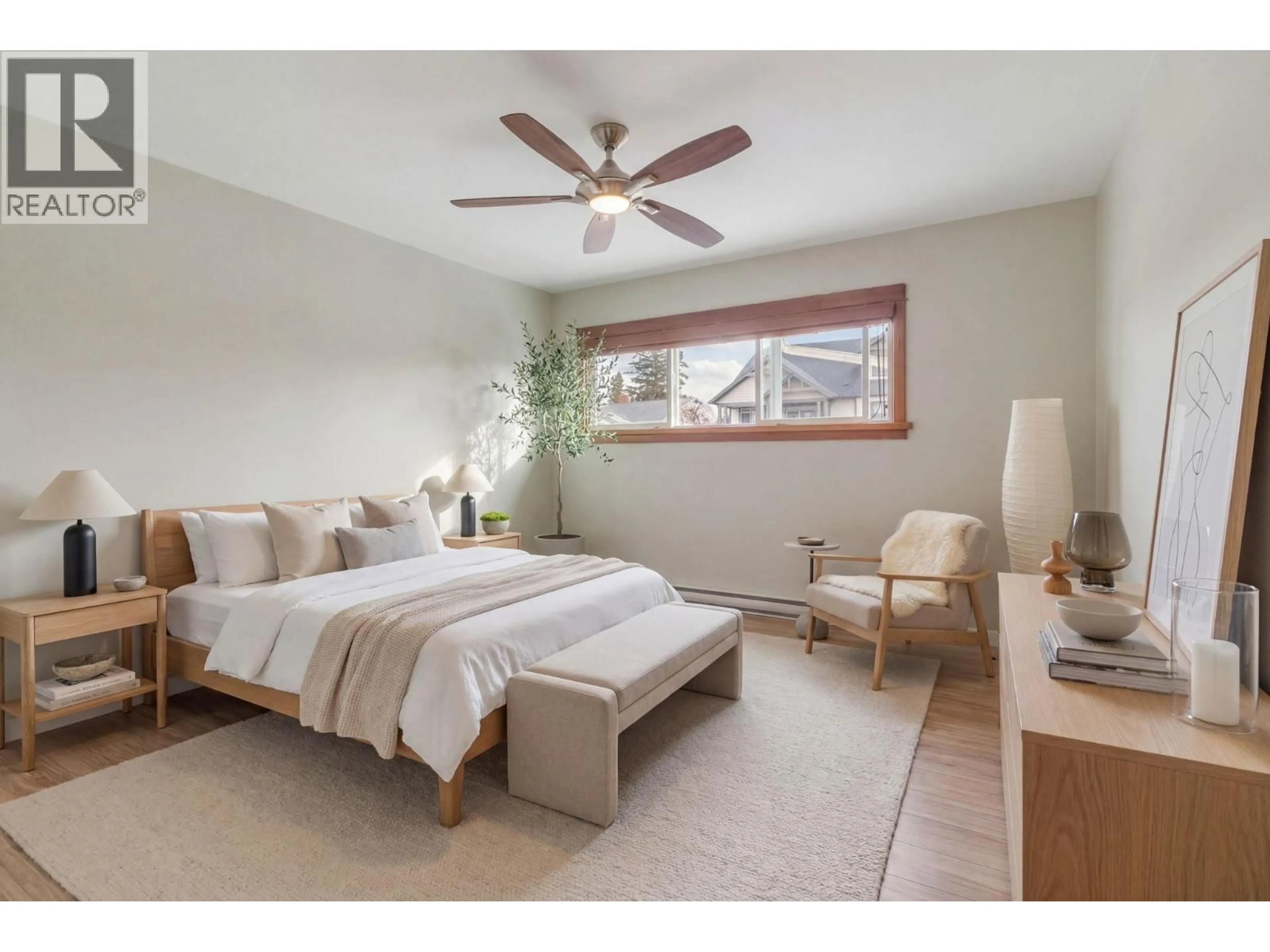 Bedroom with bed, unknown for 2284 ABERDEEN STREET, Kelowna British Columbia V1Y2T4