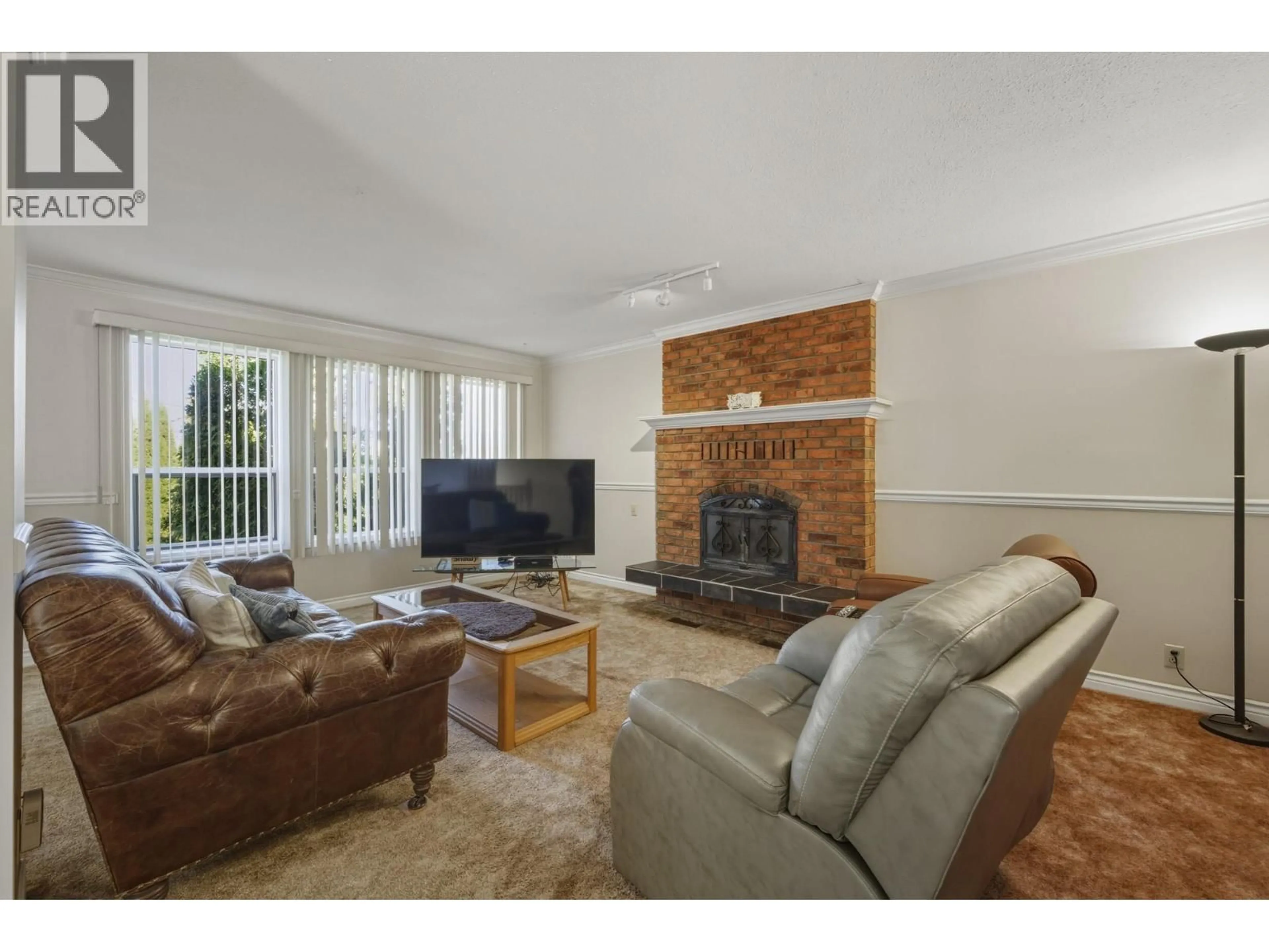 Living room with furniture, unknown for 3574 LANDIE ROAD, Kelowna British Columbia V1W3E9