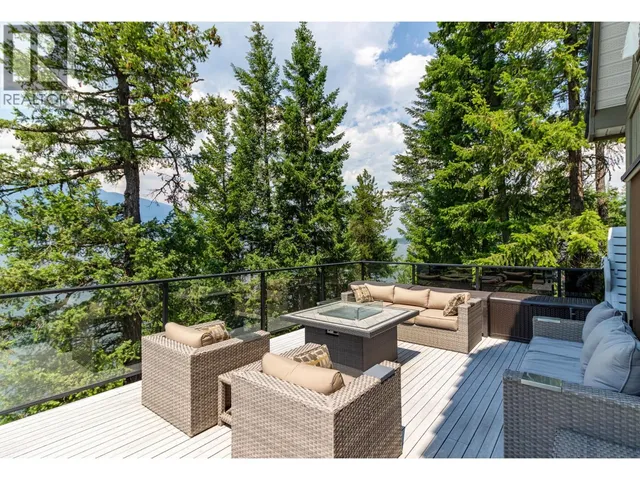 17222 PILOT BAY ROAD, Kootenay Bay 3