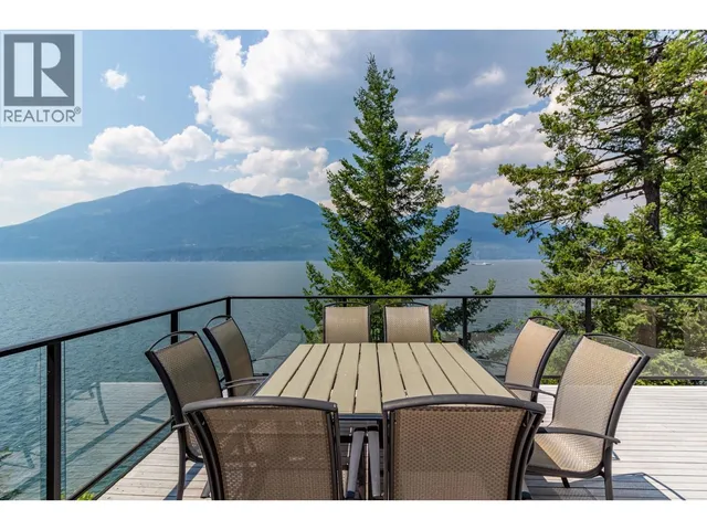 17222 PILOT BAY ROAD, Kootenay Bay 4