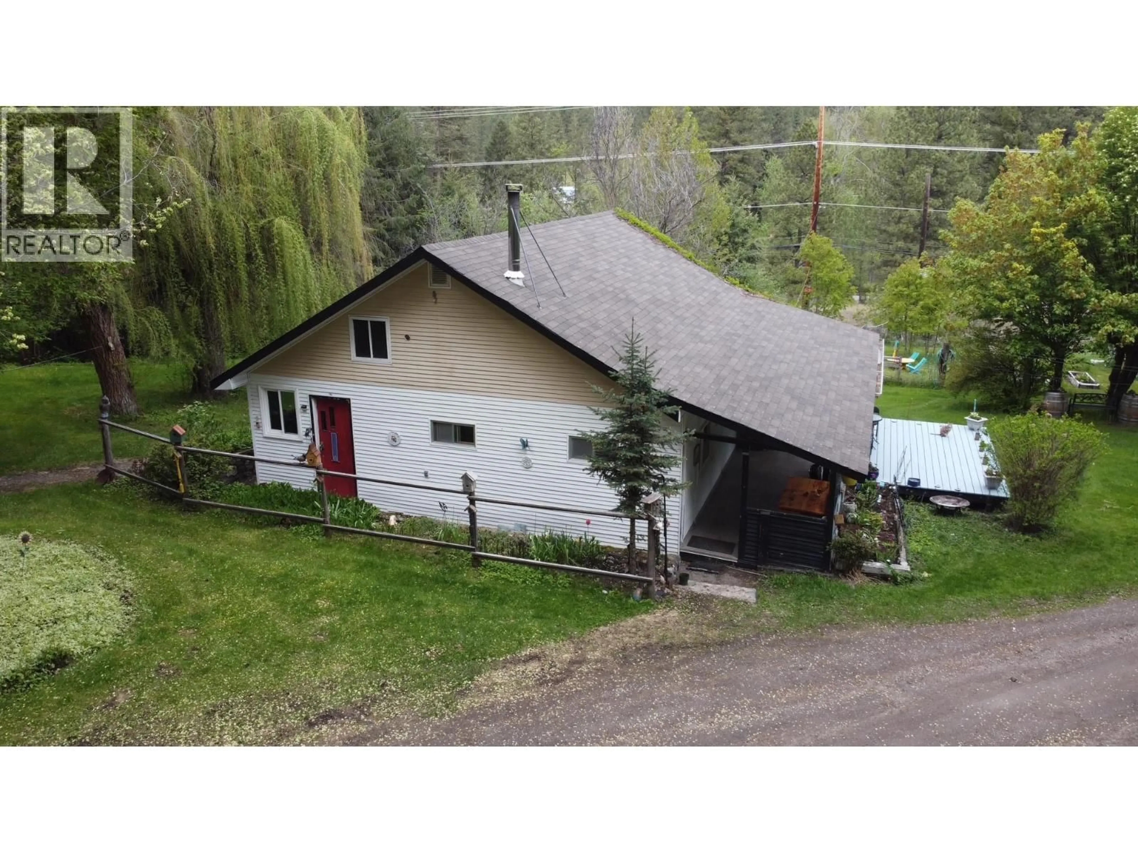 A pic from outside/outdoor area/front of a property/back of a property/a pic from drone, unknown for 3900 HIGHWAY 3 OTHER, Rock Creek British Columbia V0H1Y0