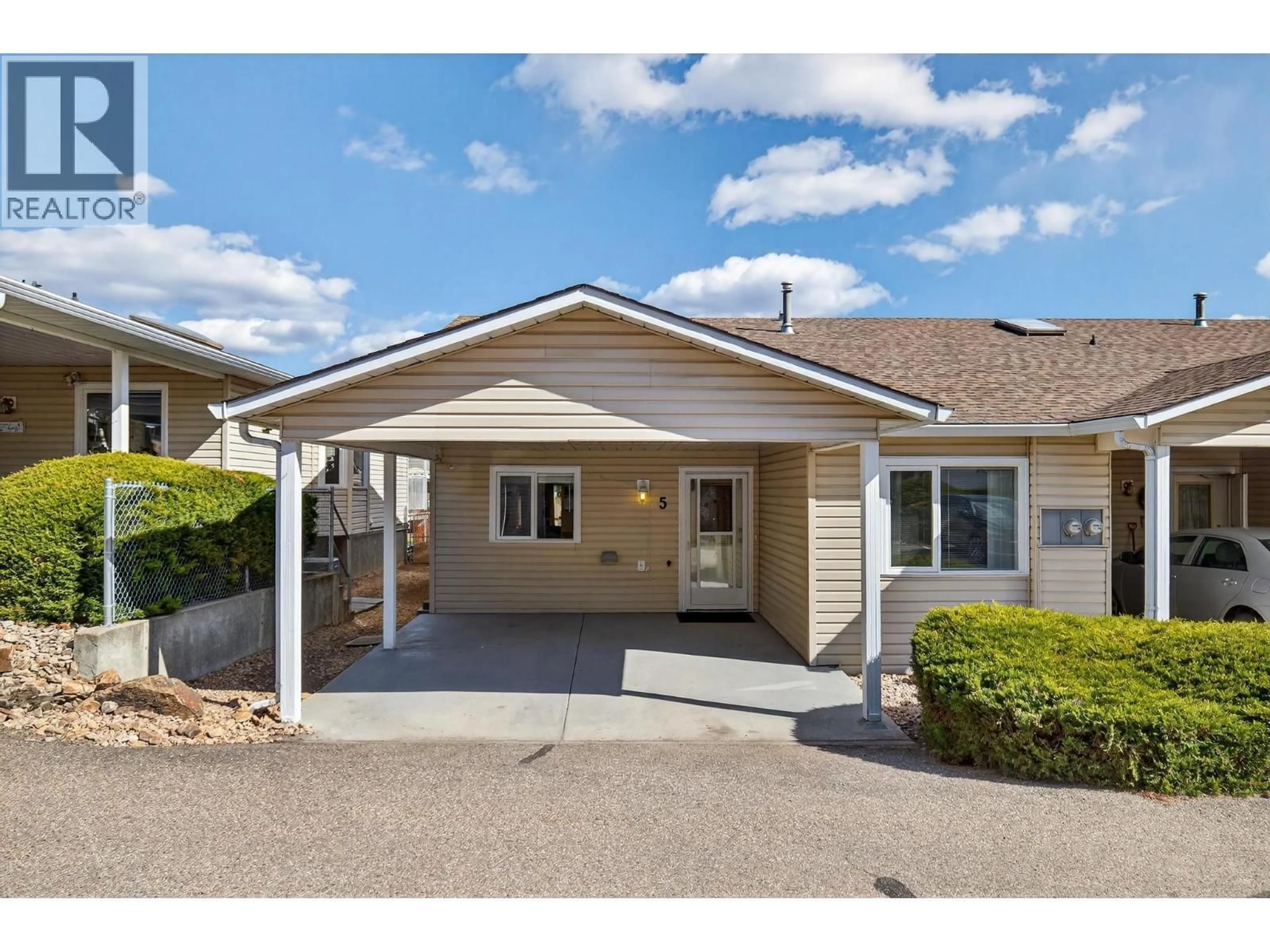 Home with vinyl exterior material, street for 5 - 4600 BELLA VISTA ROAD, Vernon British Columbia V1T2N4